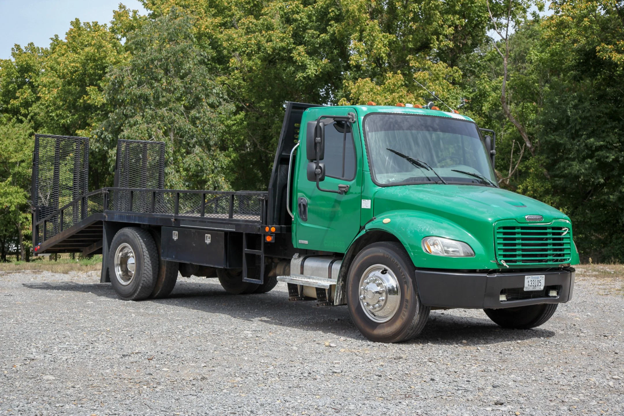 2005 Freightliner M2 106