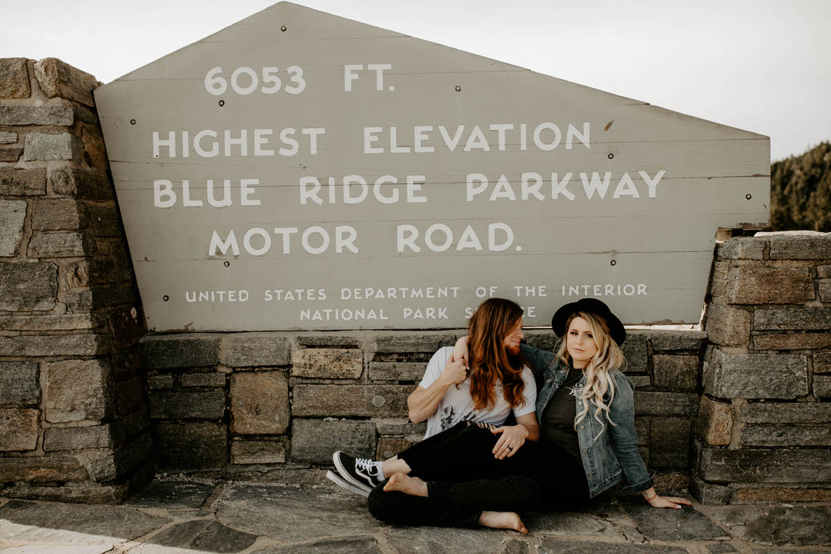 north carolina engagement photographer elopement couple adventure shelby robinson black balsam bald blue ridge parkway