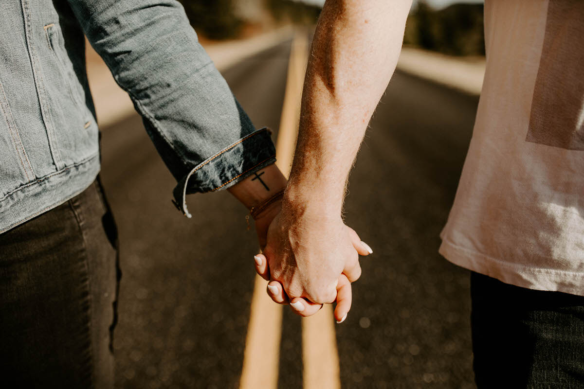 north carolina engagement photographer elopement couple adventure shelby robinson black balsam bald blue ridge parkway