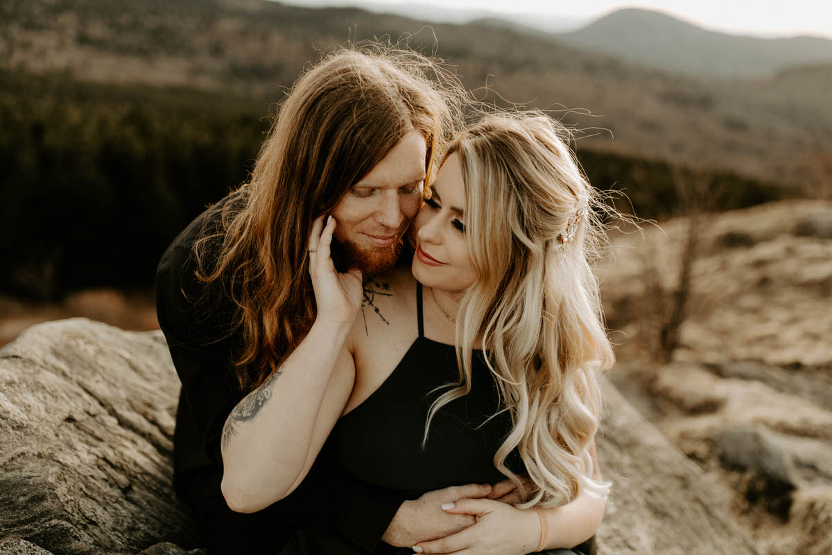 north carolina engagement photographer elopement couple adventure shelby robinson black balsam bald blue ridge parkway thistle wood photo
