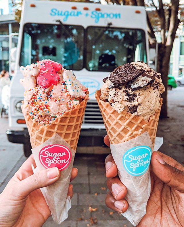 Which flavor would you choose?
.
Comment 🎉 for Party Animal and 🍫 for Dough-REO
.
.
.
#sugarspoondough #cookiedough #seattle #food