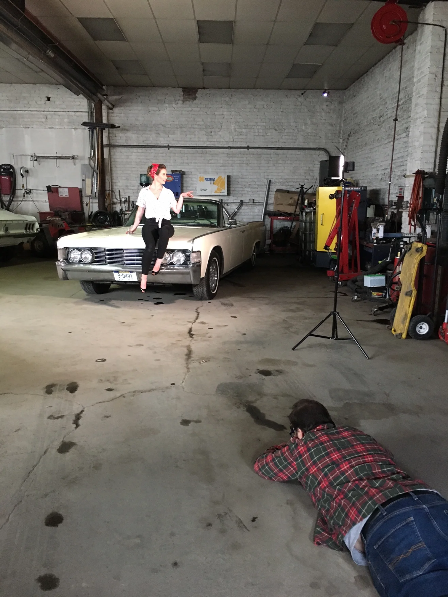 Behind the Scenes: A Pin Up Photo Shoot 