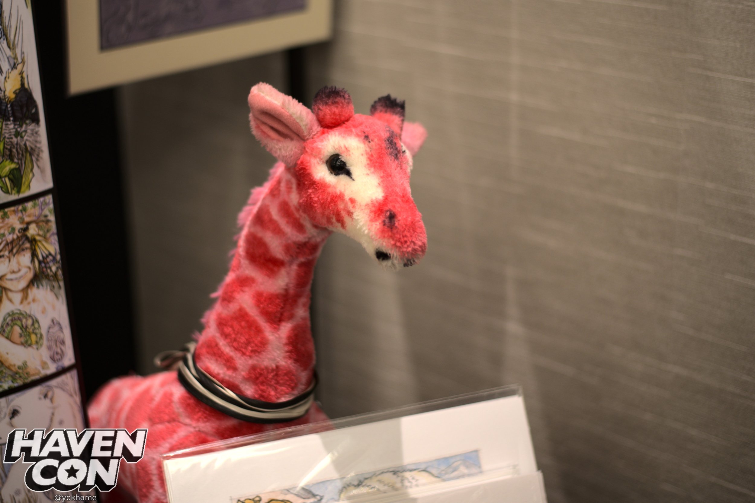 28-4096 Pink Giraffe.jpg