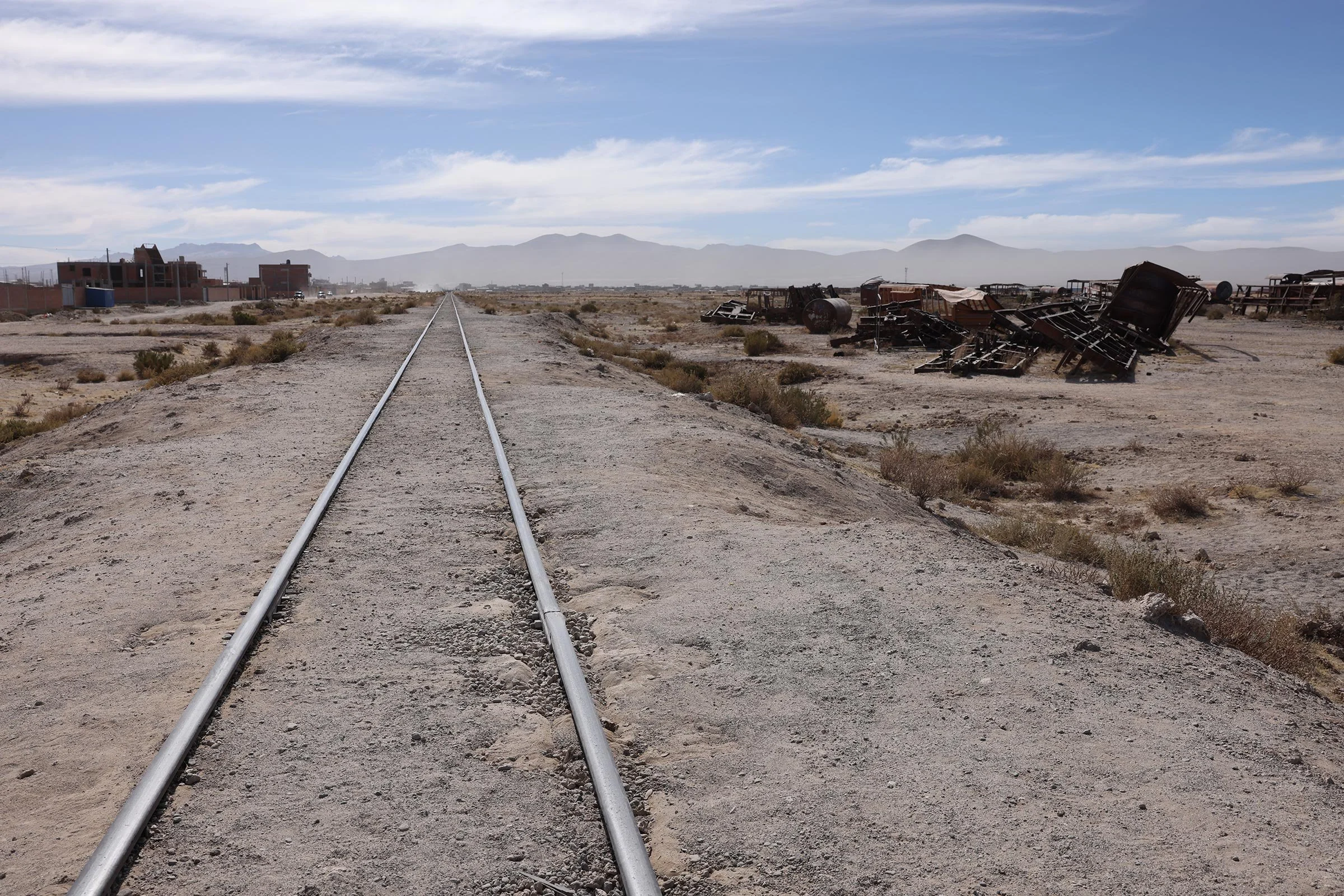 Rälsen vid tågkyrkogården, Cementerio de trenes, i Uyuni, Bolivia