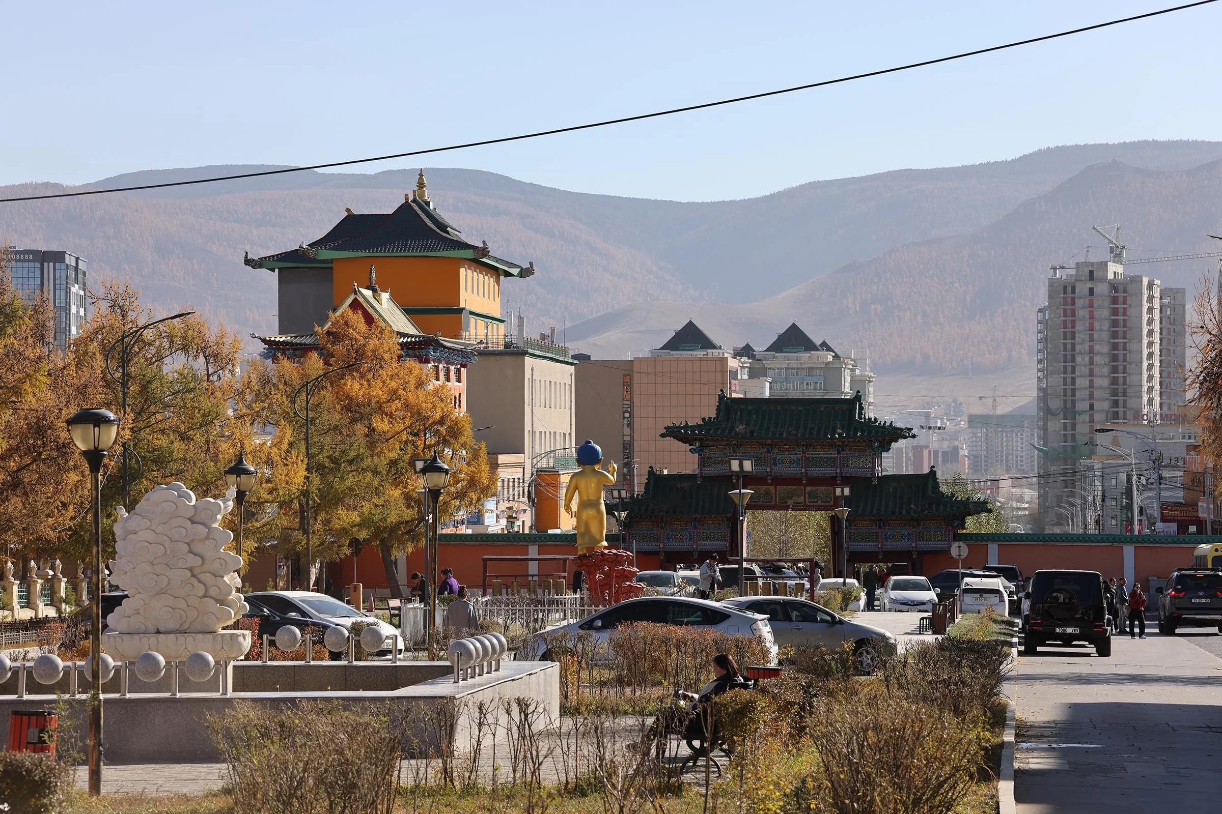 Gandantegchinlen-klostret (Gandan Khiid) i Ulaanbaatar, Mongoliet, ett stort buddhistiskt klosterområde i tibetansk stil