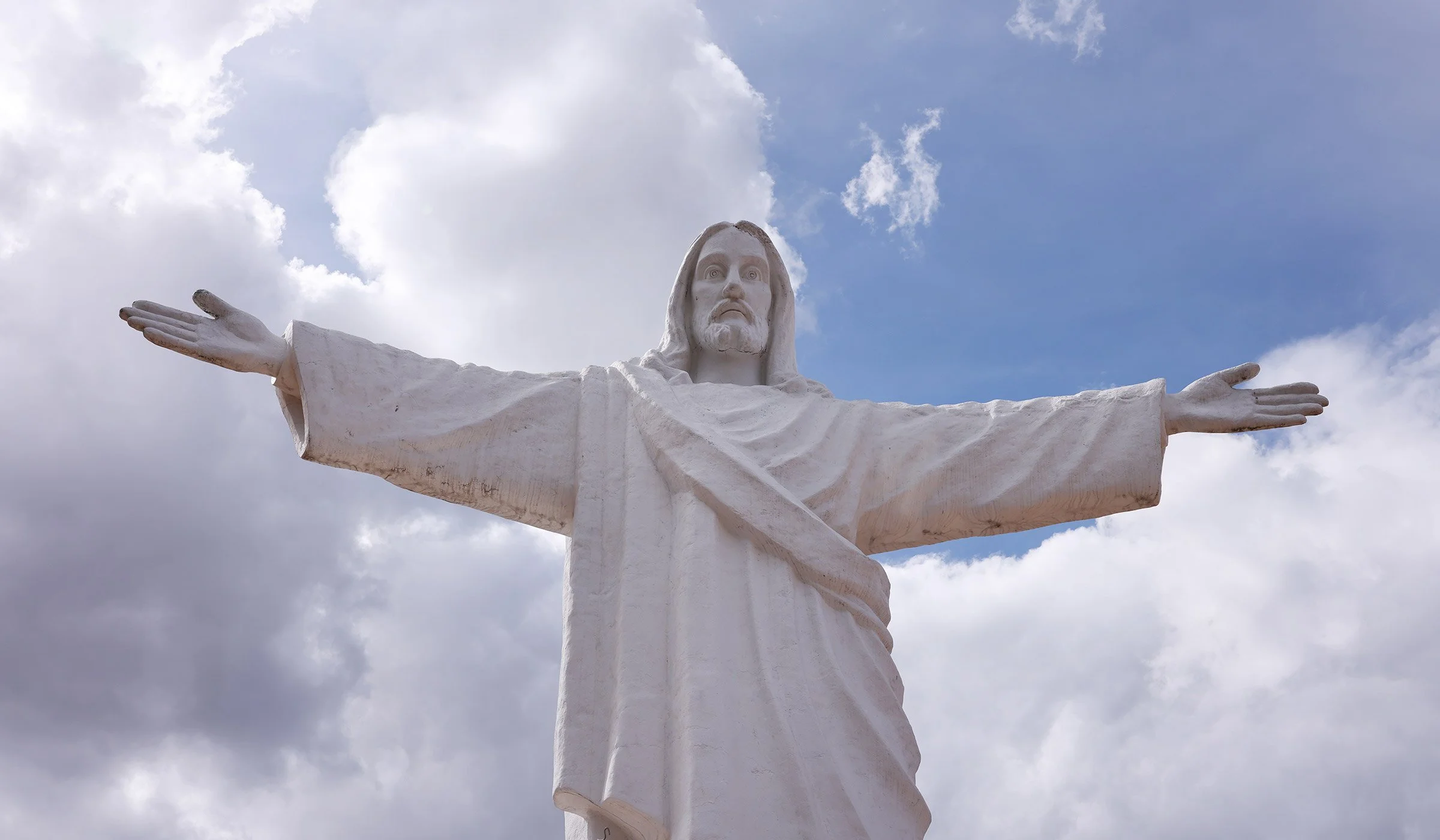 Den stora vita Kristusstatyn Cristo Blanco i Cusco, Peru