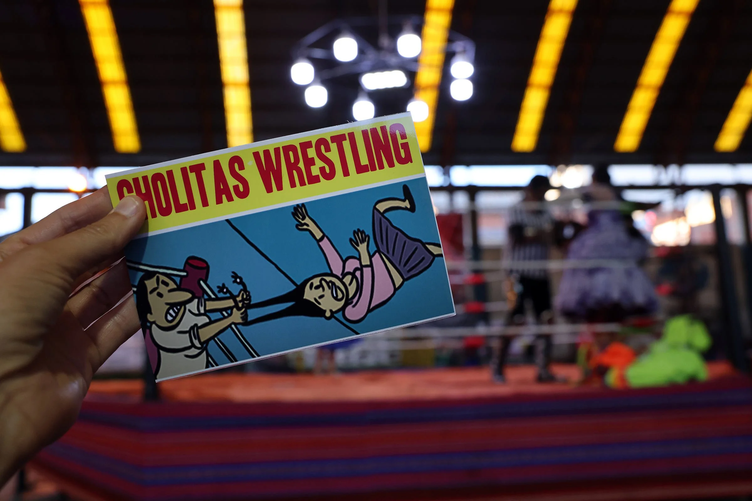 Cholitas Wrestling en söndag i El Alto, La Paz, Bolivia