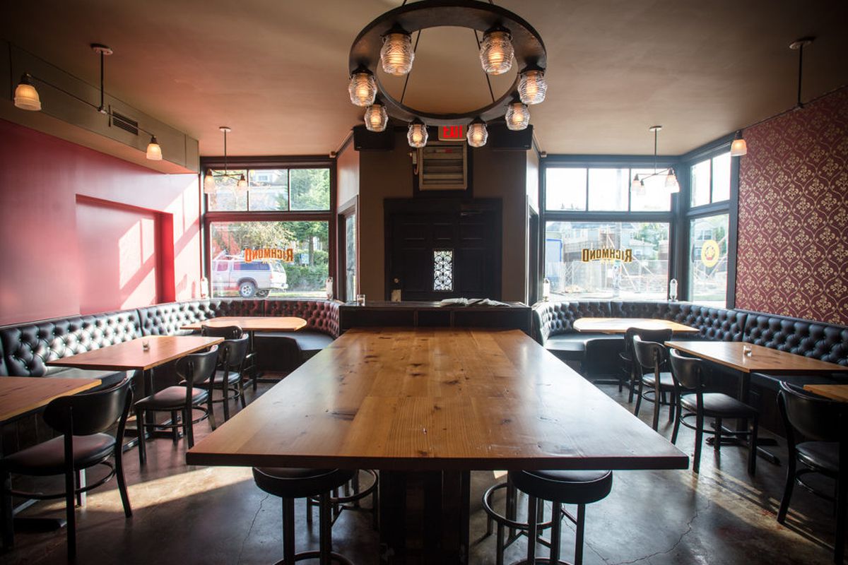 richmondbar.jpg
