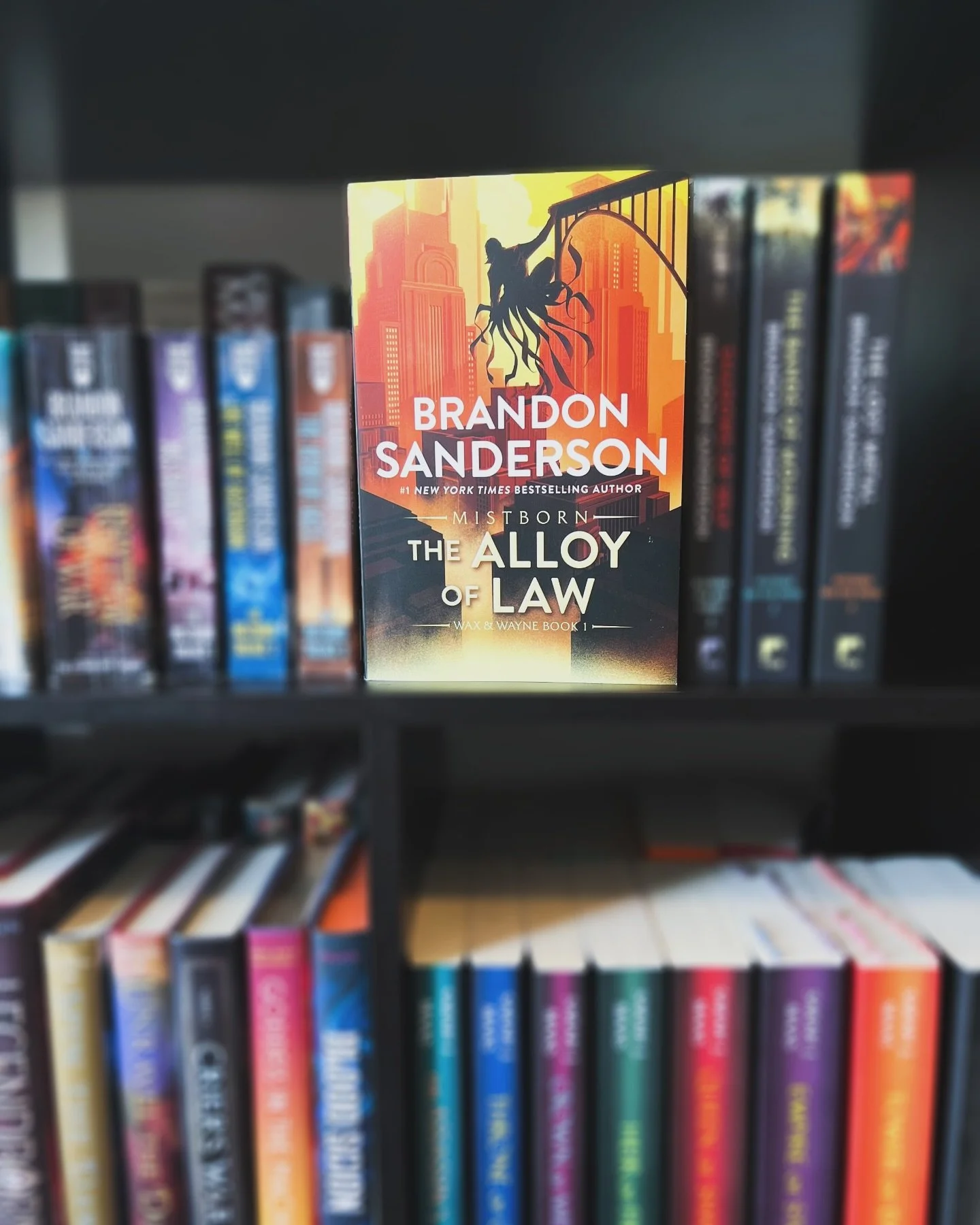 💬 What are you reading right now? 

Currently reading Alloy of Law by Brandon Sanderson 📖 This is the first book in the final story arc before I&rsquo;m officially caught up on all 29 of the currently published books in Cosmere world. I&rsquo;m exc