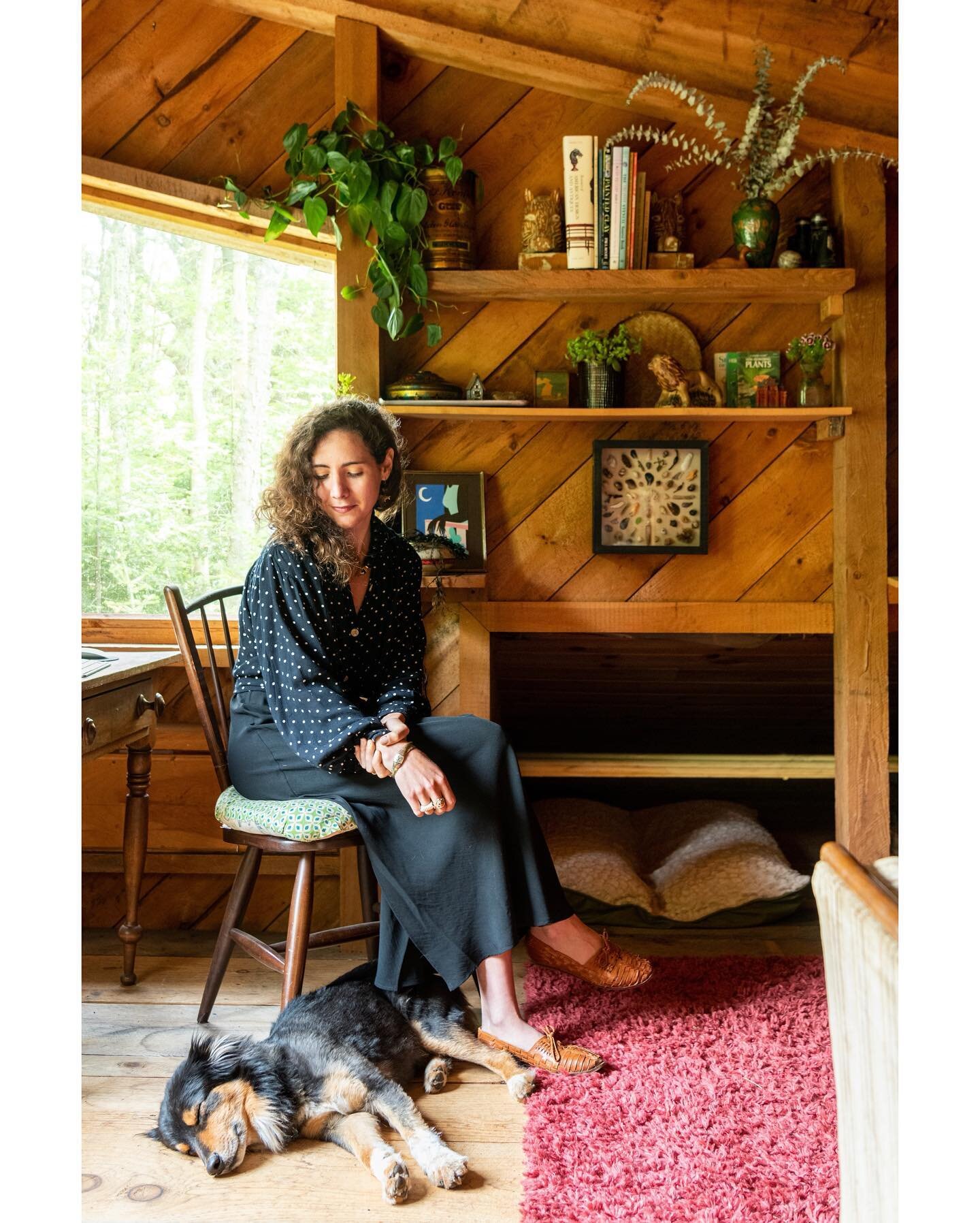 A lil shot by @danisykesphoto for @downeastmagazine 

#smallbusiness #smallbusinessowner #vintage #vintagefinds #vintagestyle #homedecor #vintagehome #filosaphyhomeeast #mainefinds #maine #vintagedecor  #mainebusiness #filosaphyhome #mainevintage #ho