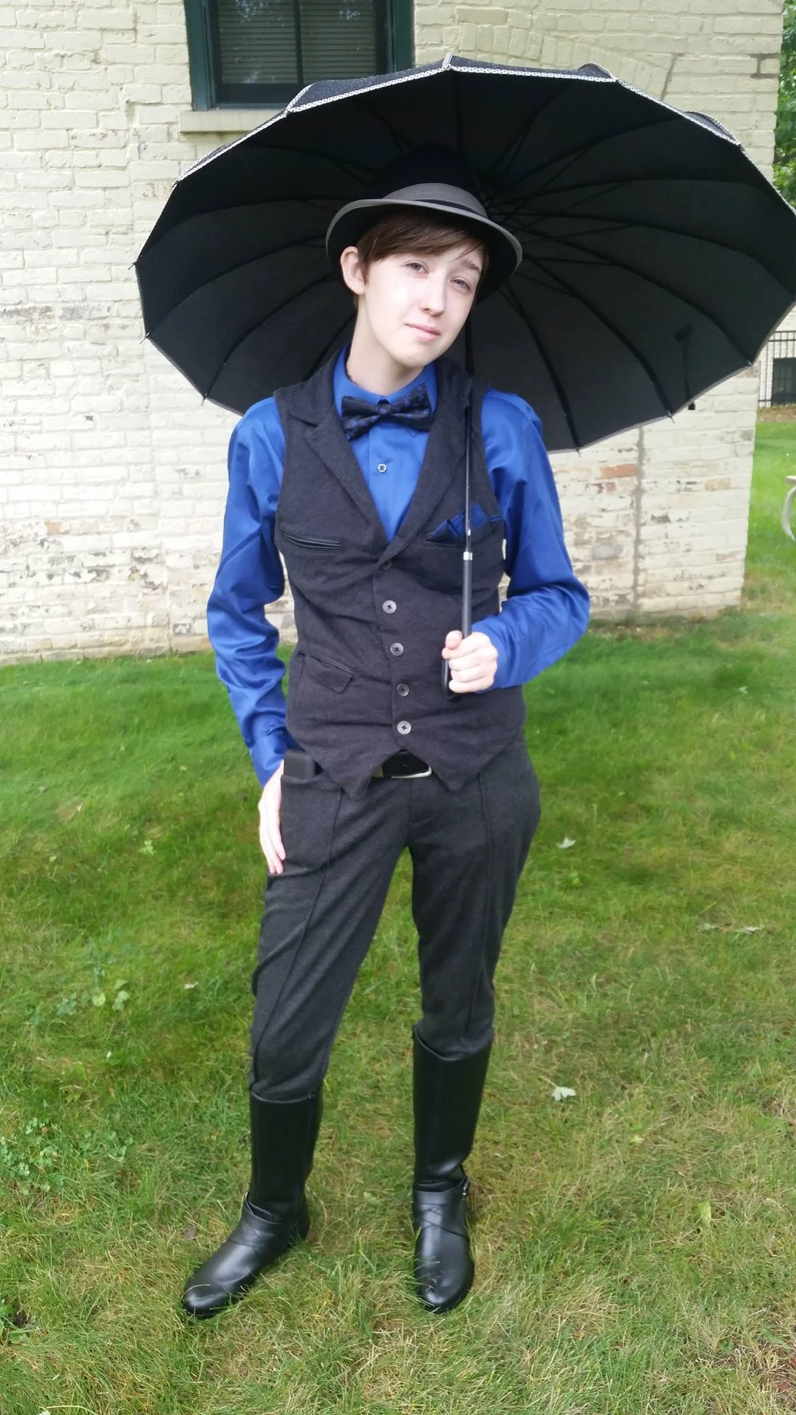 Blue skull bowtie 1.jpg
