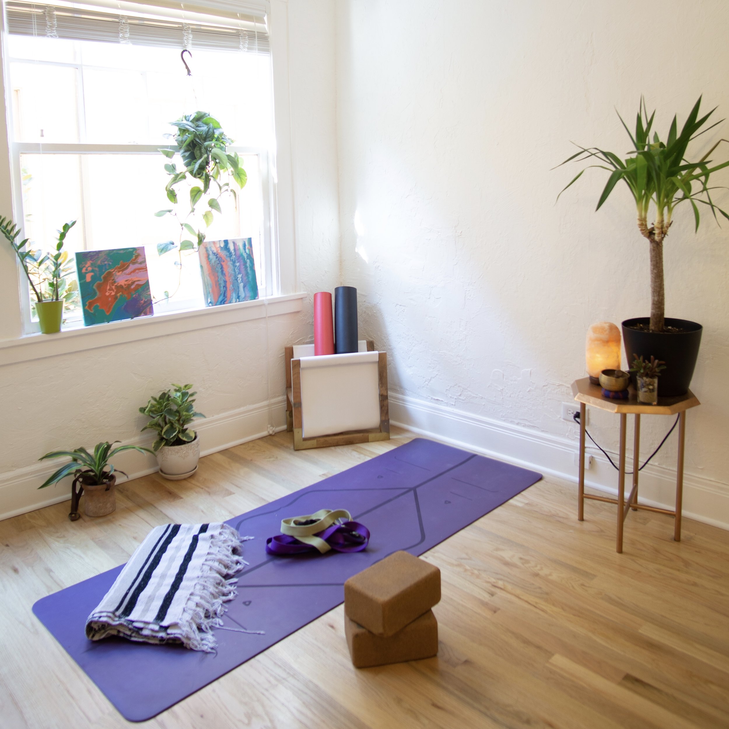 5 Steps To Creating A Home Yoga Space 