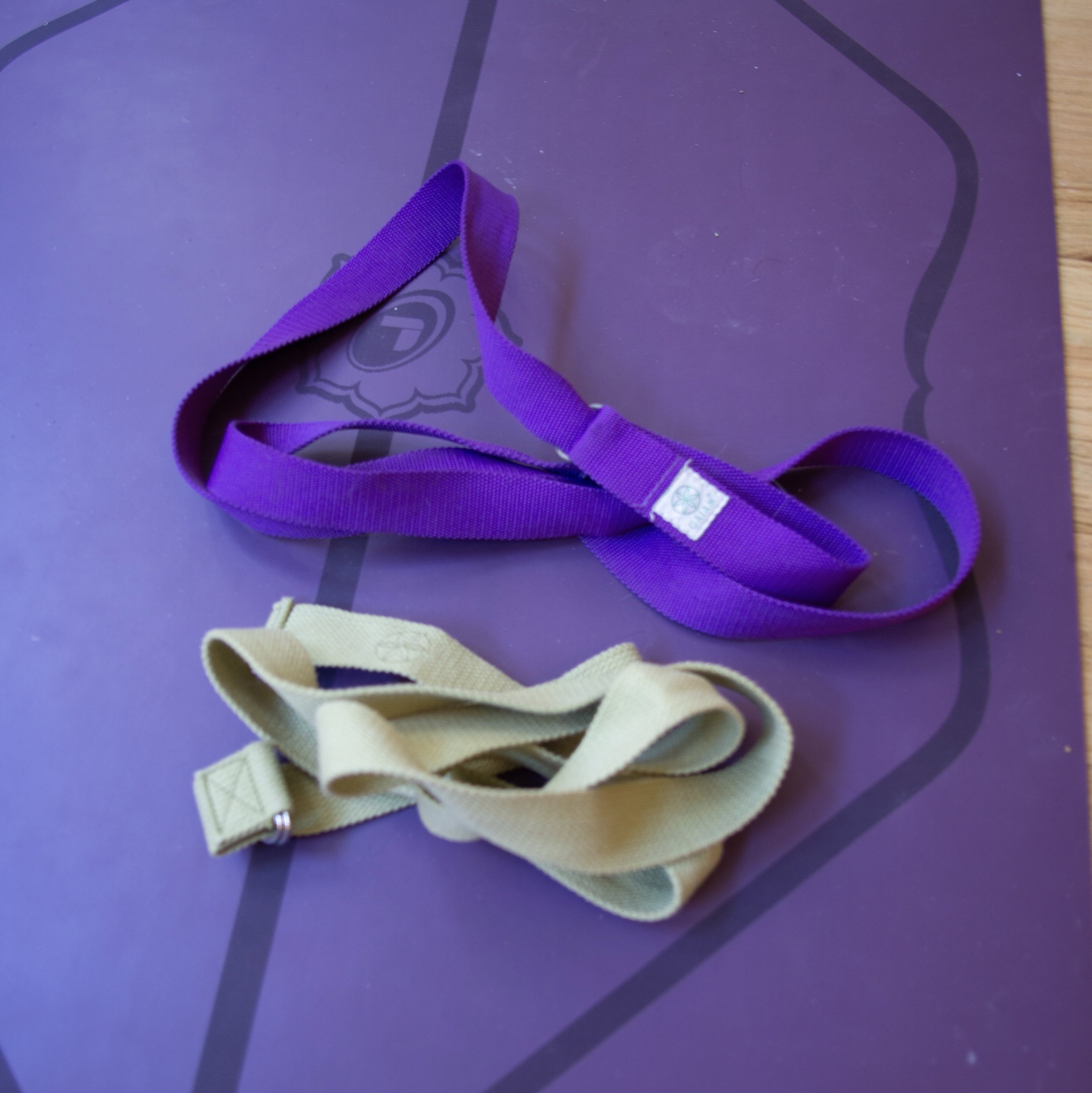 AKASHA YOGA PIECES - HOW TO USE YOUR YOGA STRAP