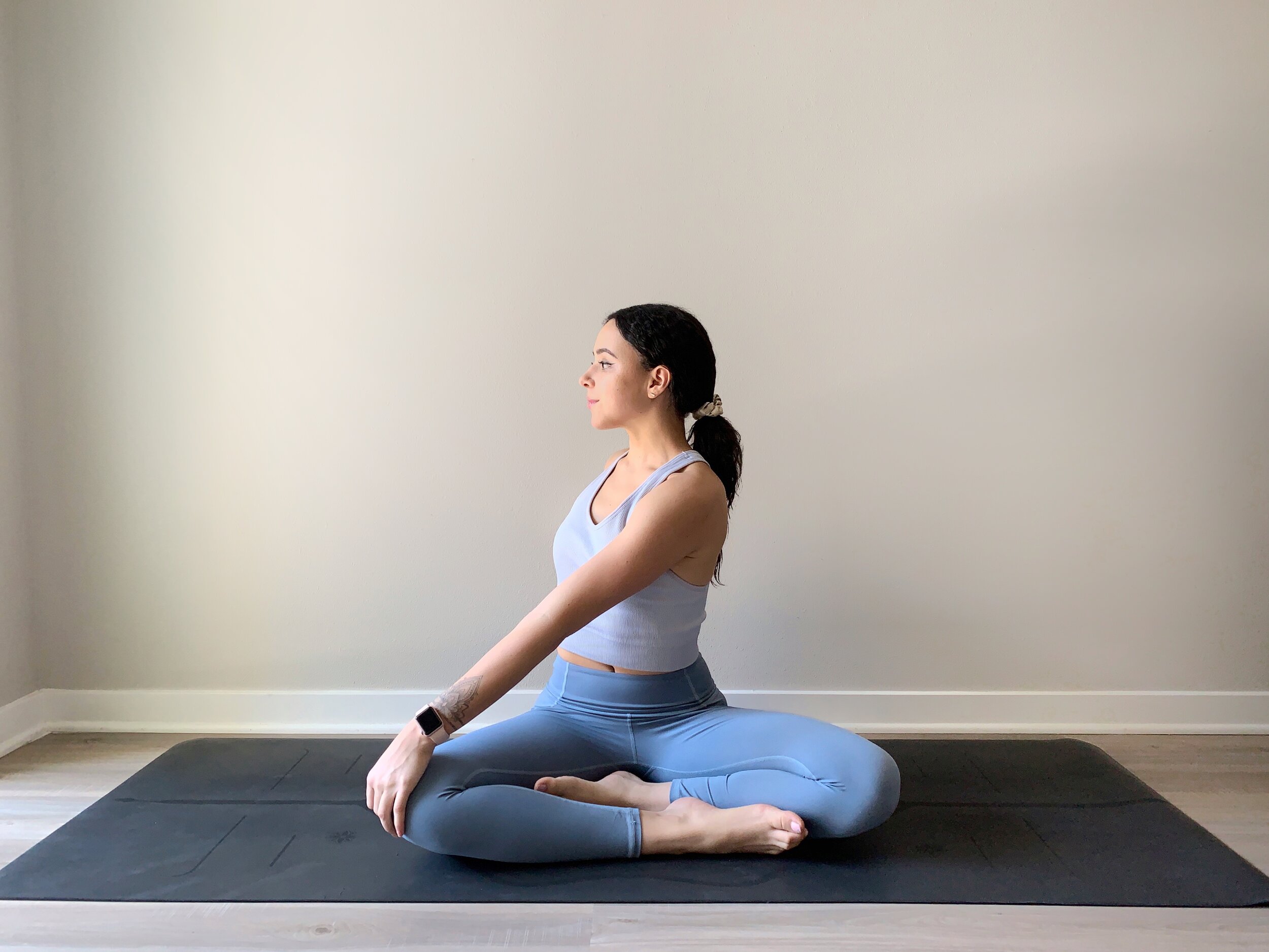 Top 25 Seated Yoga Poses For Beginners Seated Yoga Po - vrogue.co