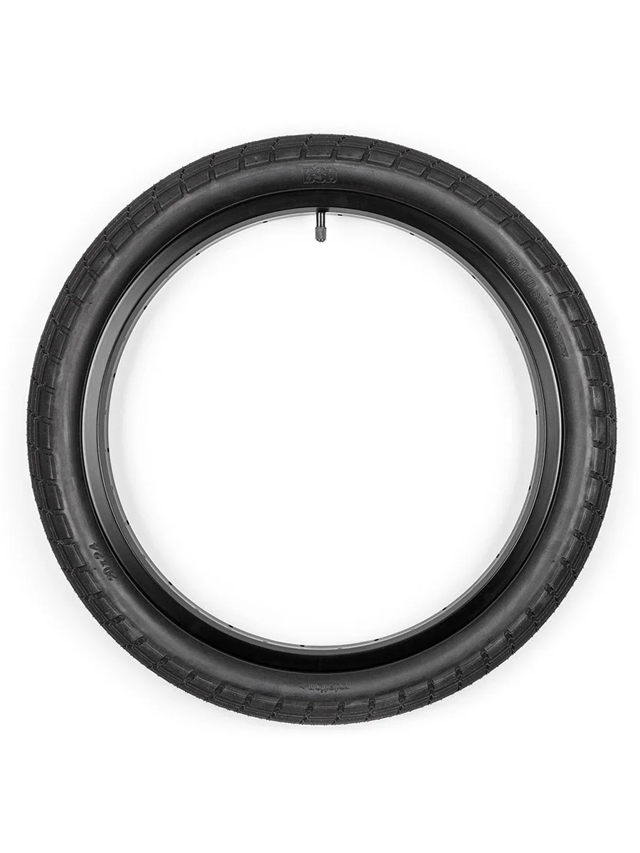 BSD Donnasqueak Tire