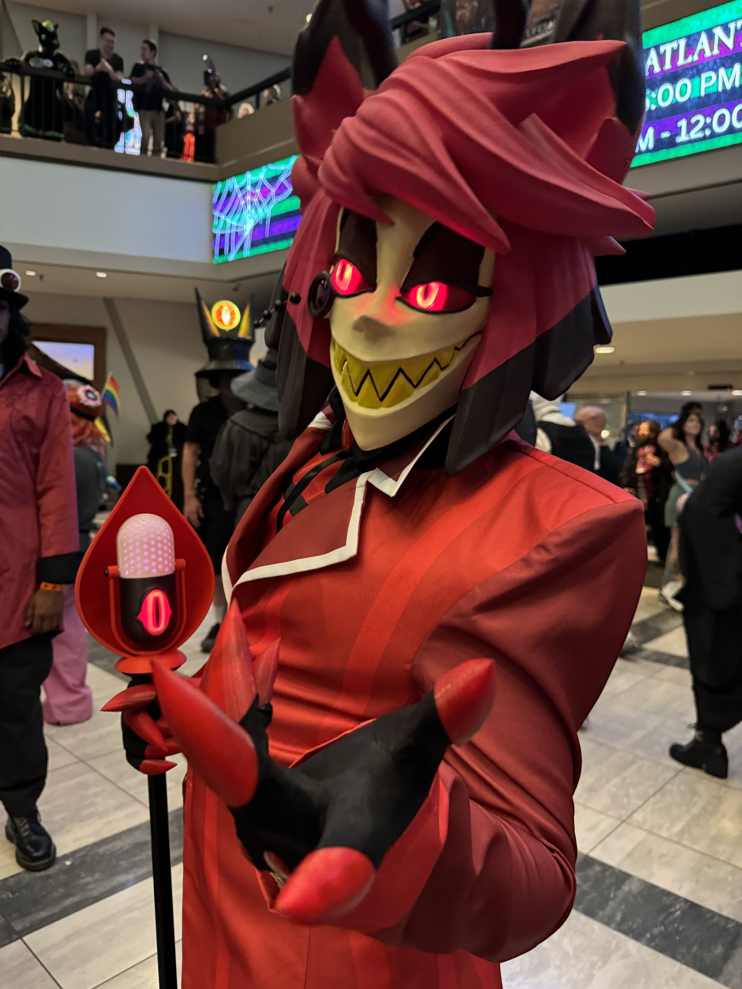 Dragon Con Friday: Our Favorite Cosplays — The Geeky Waffle