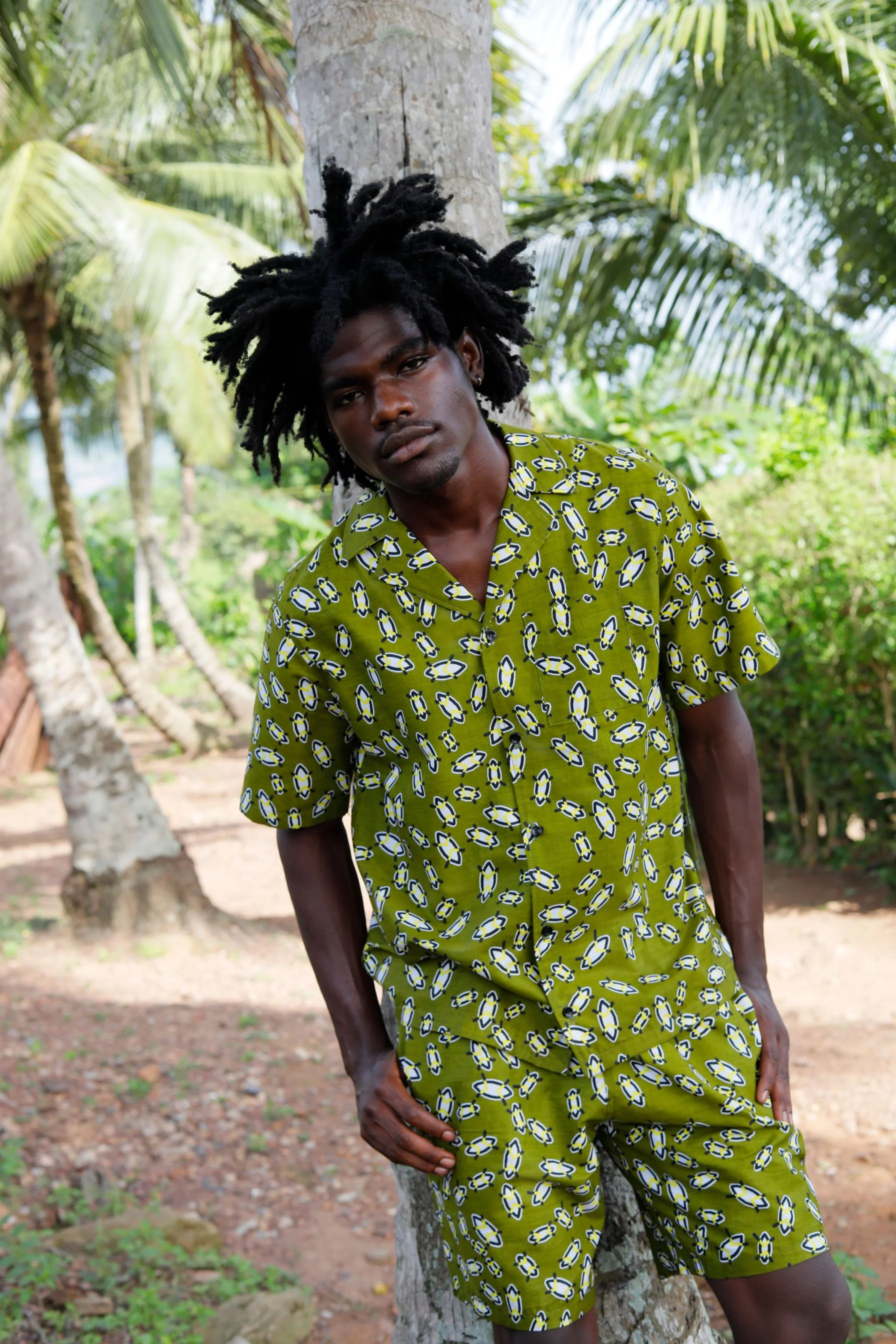 asime_green_khaki_shirt__short.jpg
