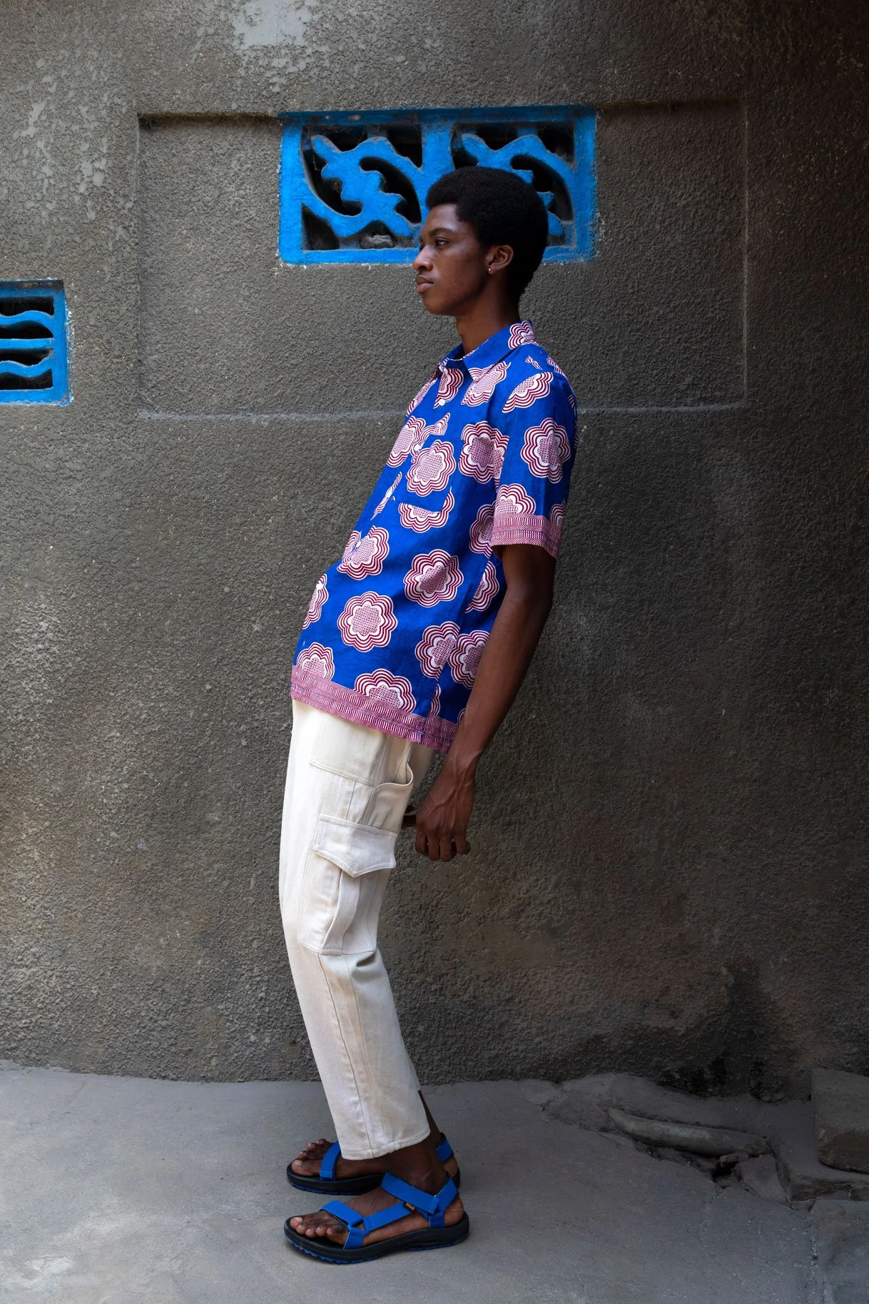 BlueShirt_EcruJean_1.jpg