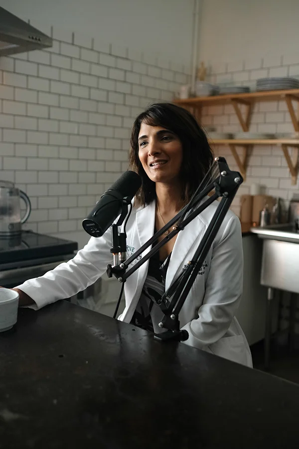 Dr. Reena Gupta ( ENT, Laryngologist)