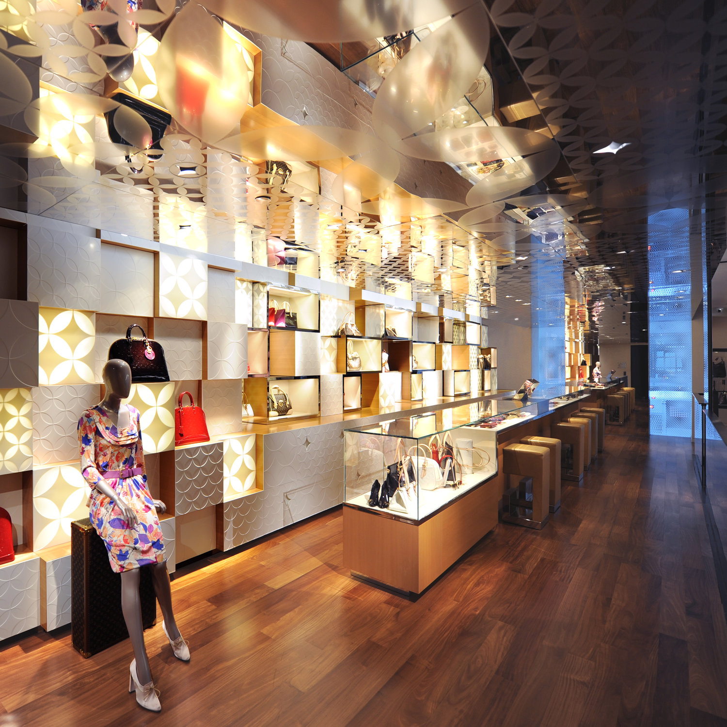 Louis Vuitton Exhibition Rooms 6-10 — Concreteislandista