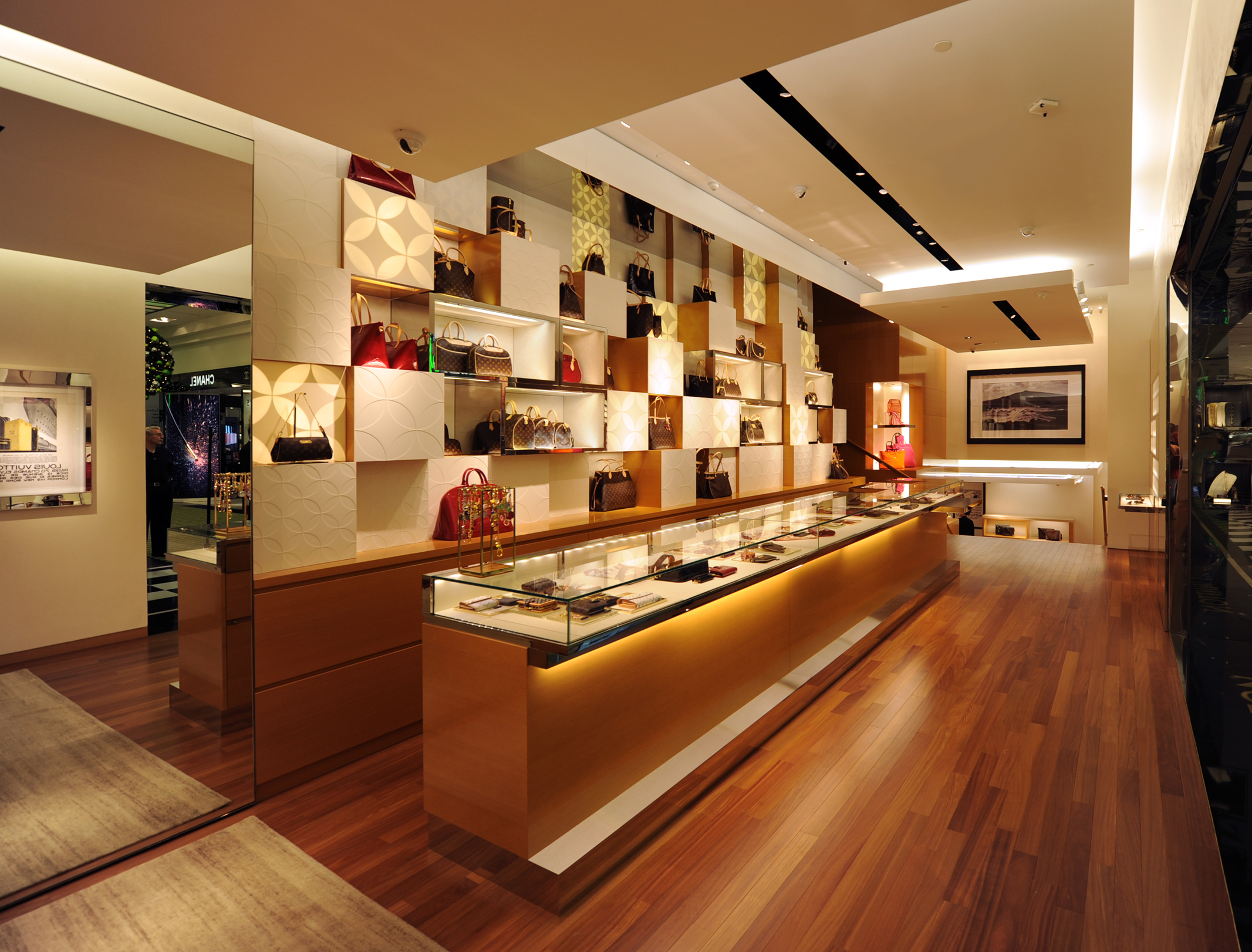 Retail | Louis Vuitton, Bloomingdales, NY