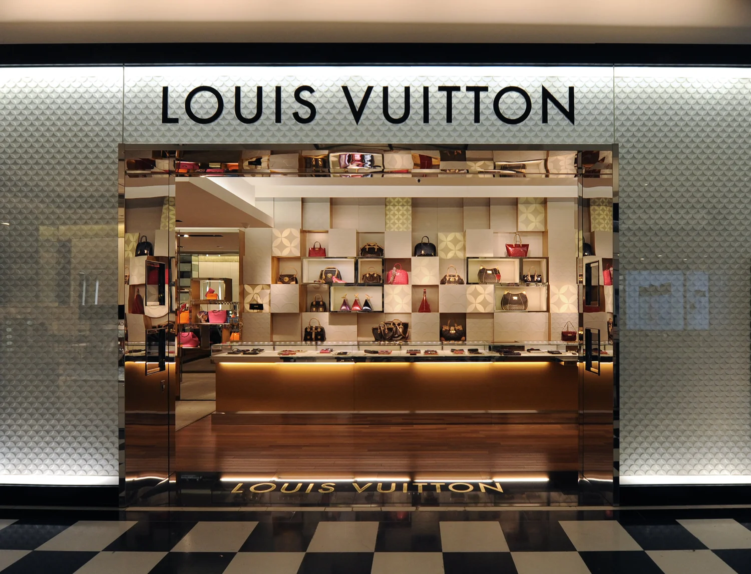 Is Louis Vuitton Sold In Bloomingdales