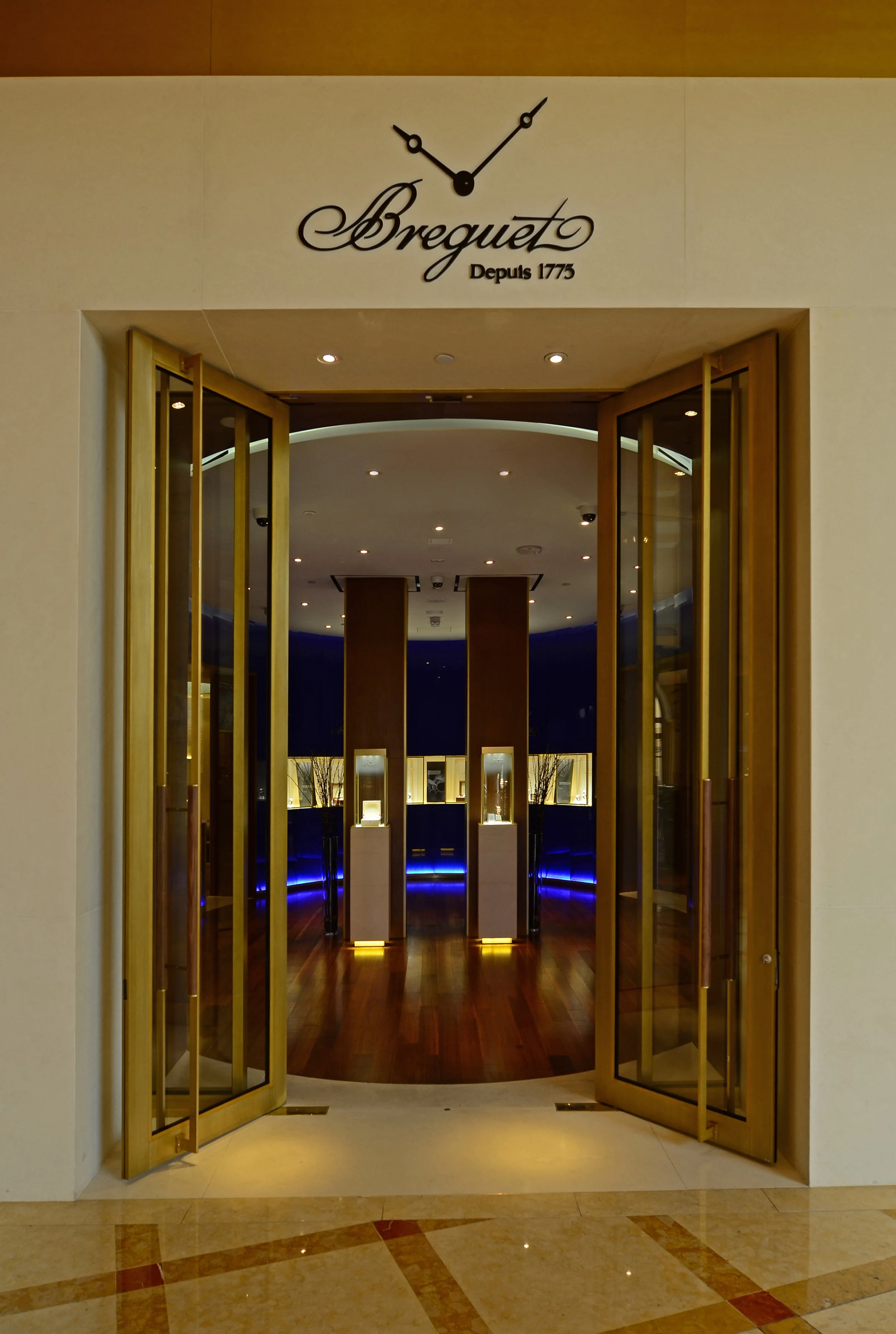  Las Vegas, NV  One of seven projects completed by Gertler &amp; Wente Architects for The Swatch Group, Ltd., the new Breguet store at the Bellagio Casino in Las Vegas is designed around a central oval-shaped entrance gallery, off of which multiple p
