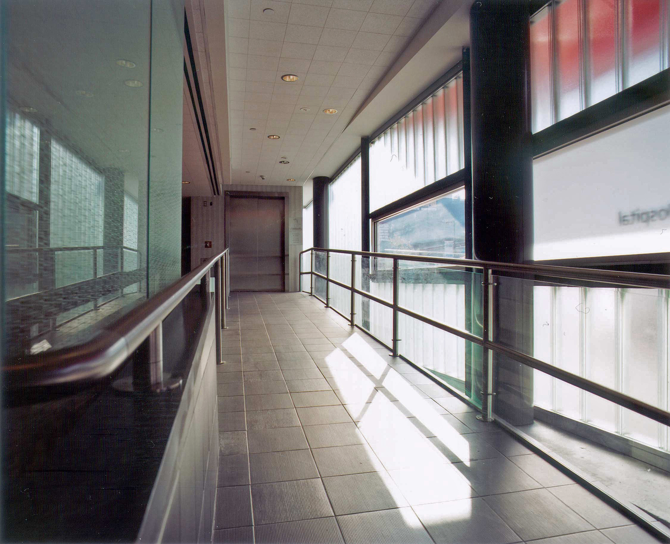 01071M-PhotoJORamp2HI.jpg