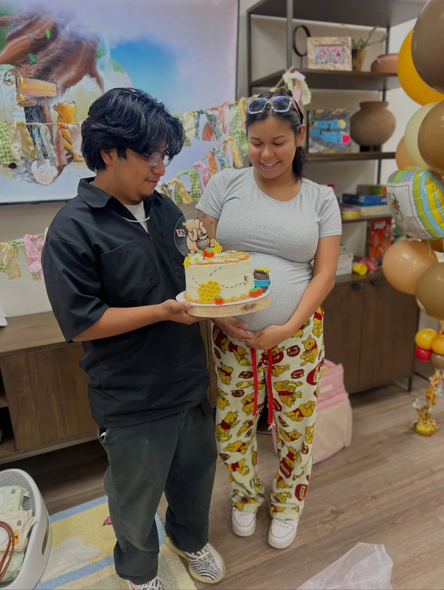 We had the sweetest baby shower - and BOTH mom & dad were there to celebrate! At James Storehouse, baby showers aren’t just parties. They’re community. π
They’re a chance to say: “You matter. You belong. We’ve got y