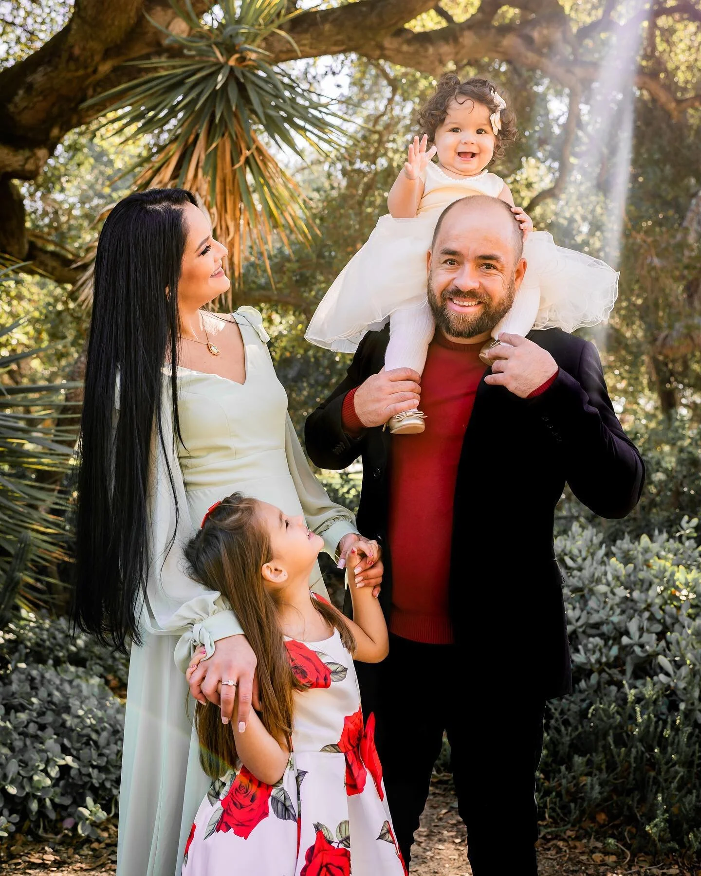 How good it is to meet new families through my work. 
In love with this morning light ✨