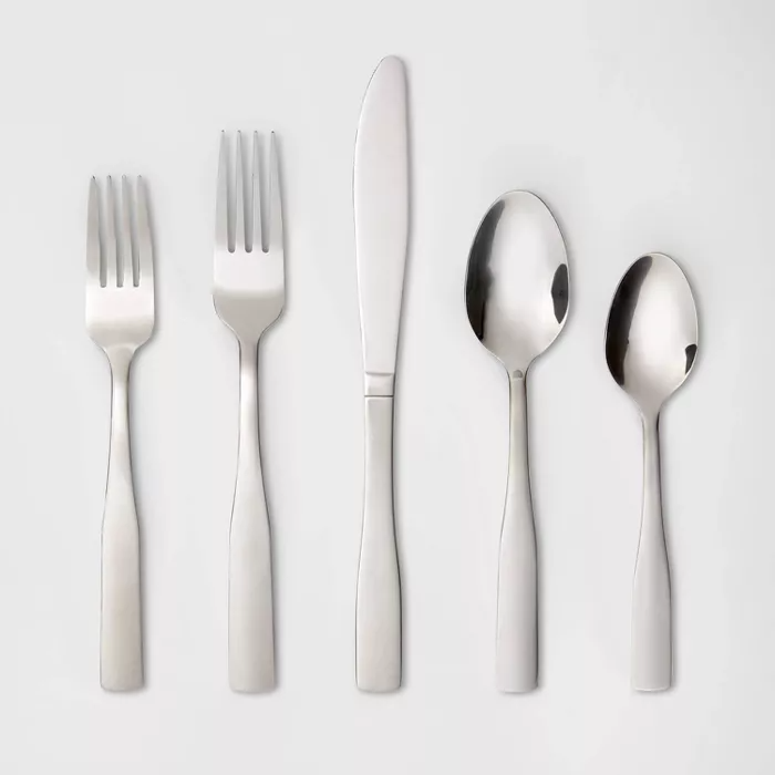 20PC SILVERWARE SET