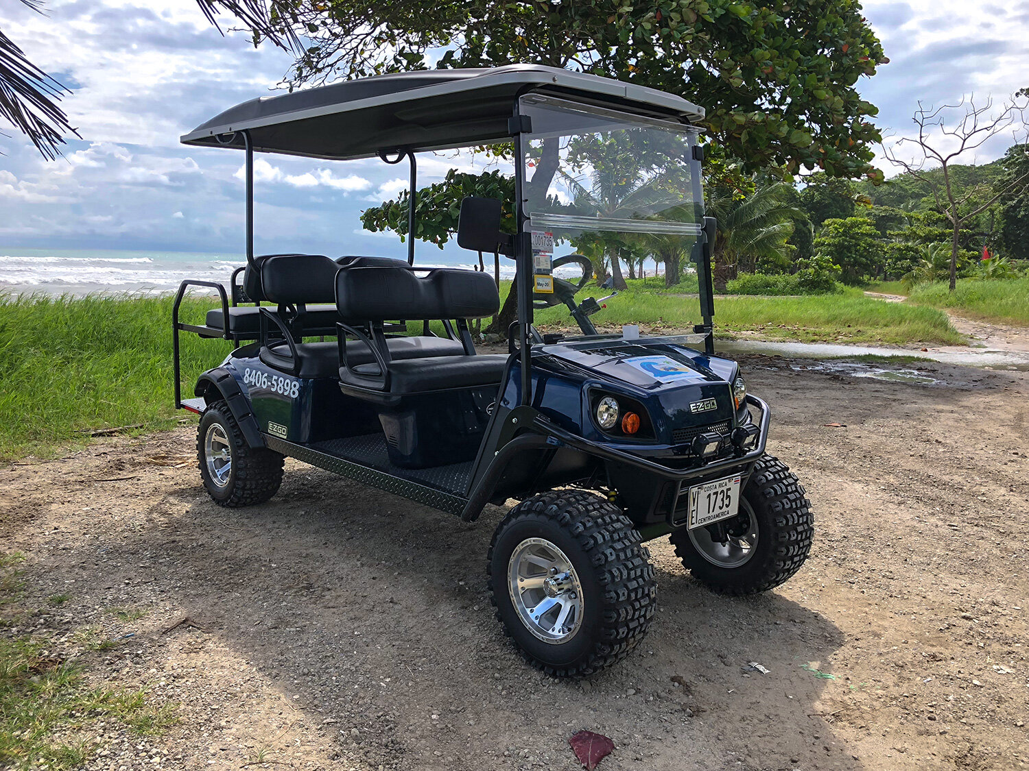 6-seater-ez-go-cart-rental-mal-pais.jpg