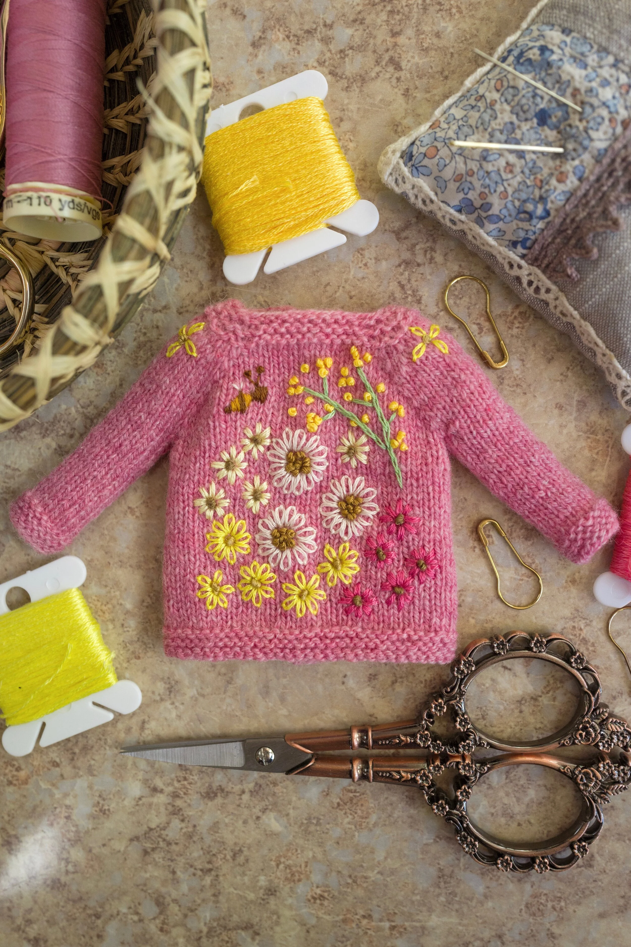 Embroidered Garden Sweater- Pink 