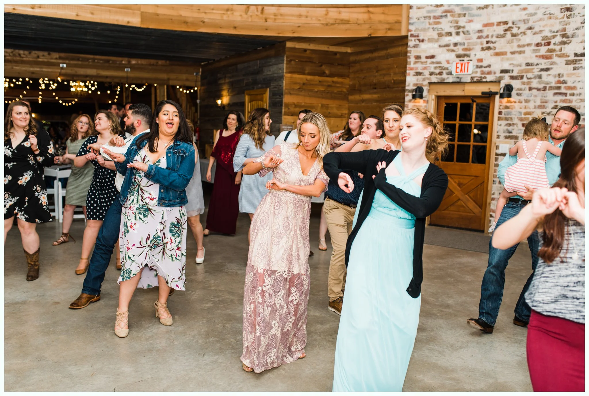 WeddingatRusticGraceEstates_4202.jpg