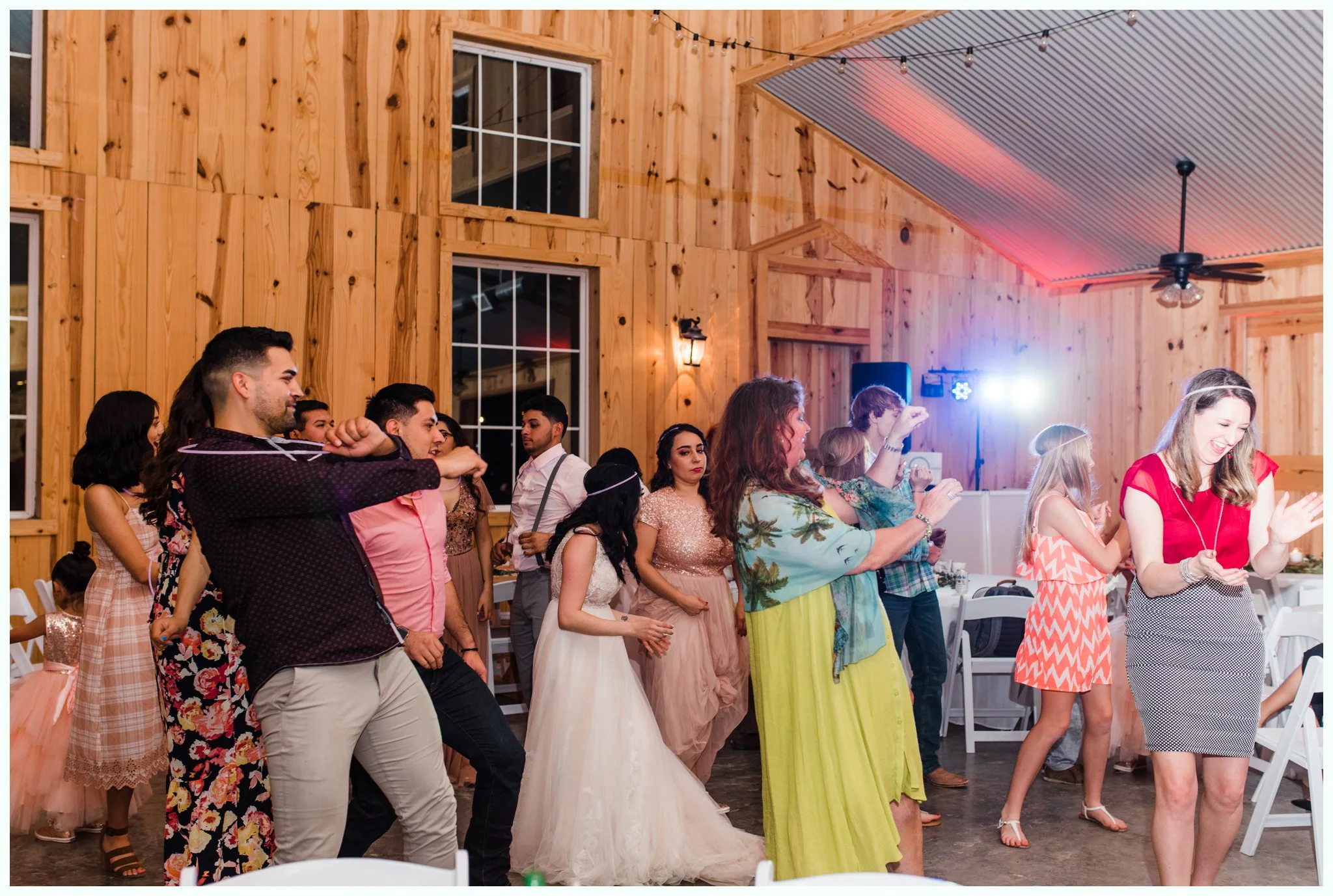 WeddingAttheFarmstead_4465.jpg