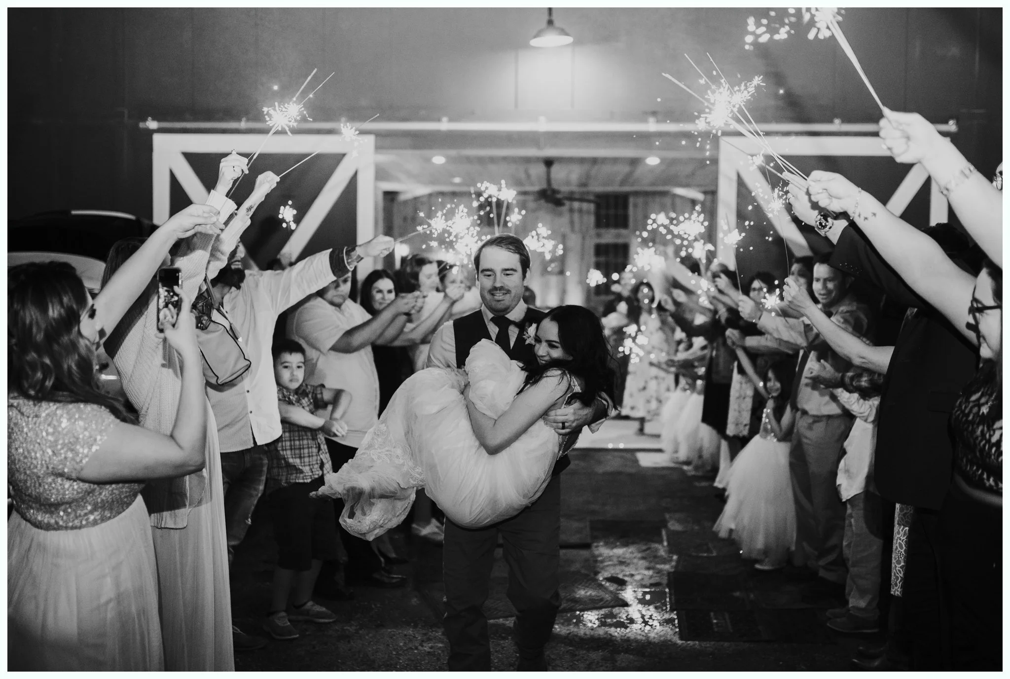WeddingAttheFarmstead_4475.jpg
