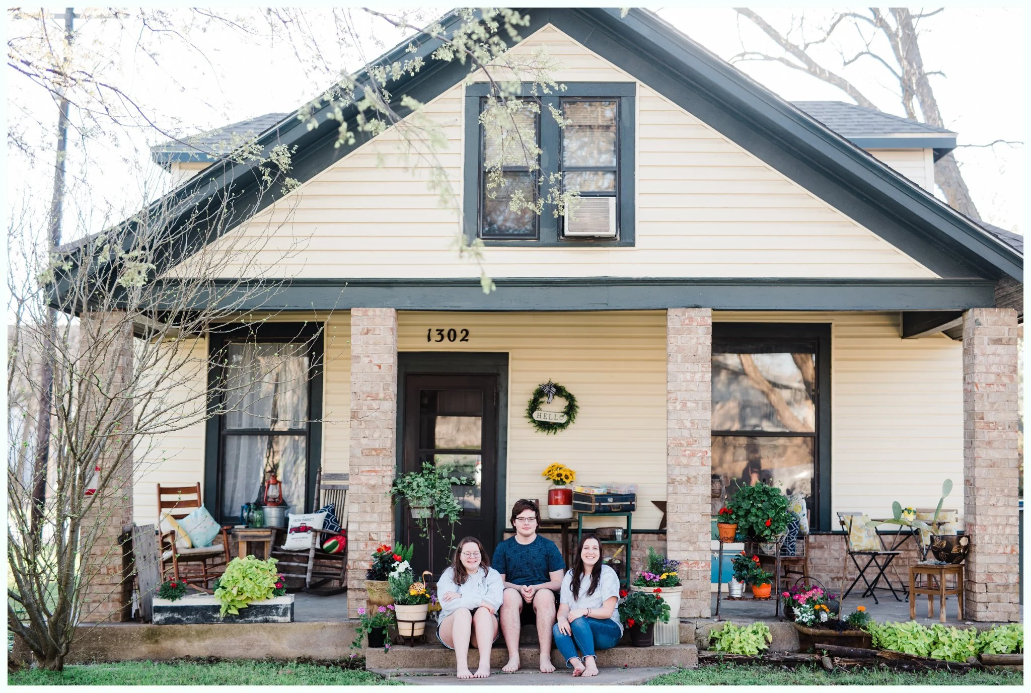 Porch Minis_6188.jpg