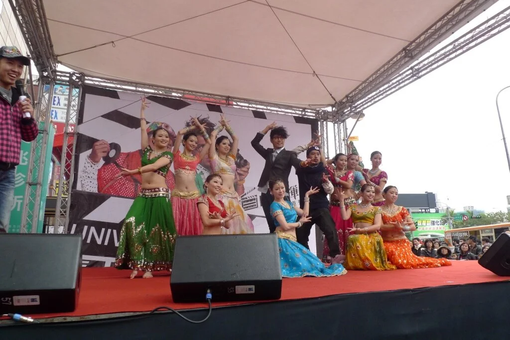 1001217自由發揮台北數位城簽唱會 (1).JPG