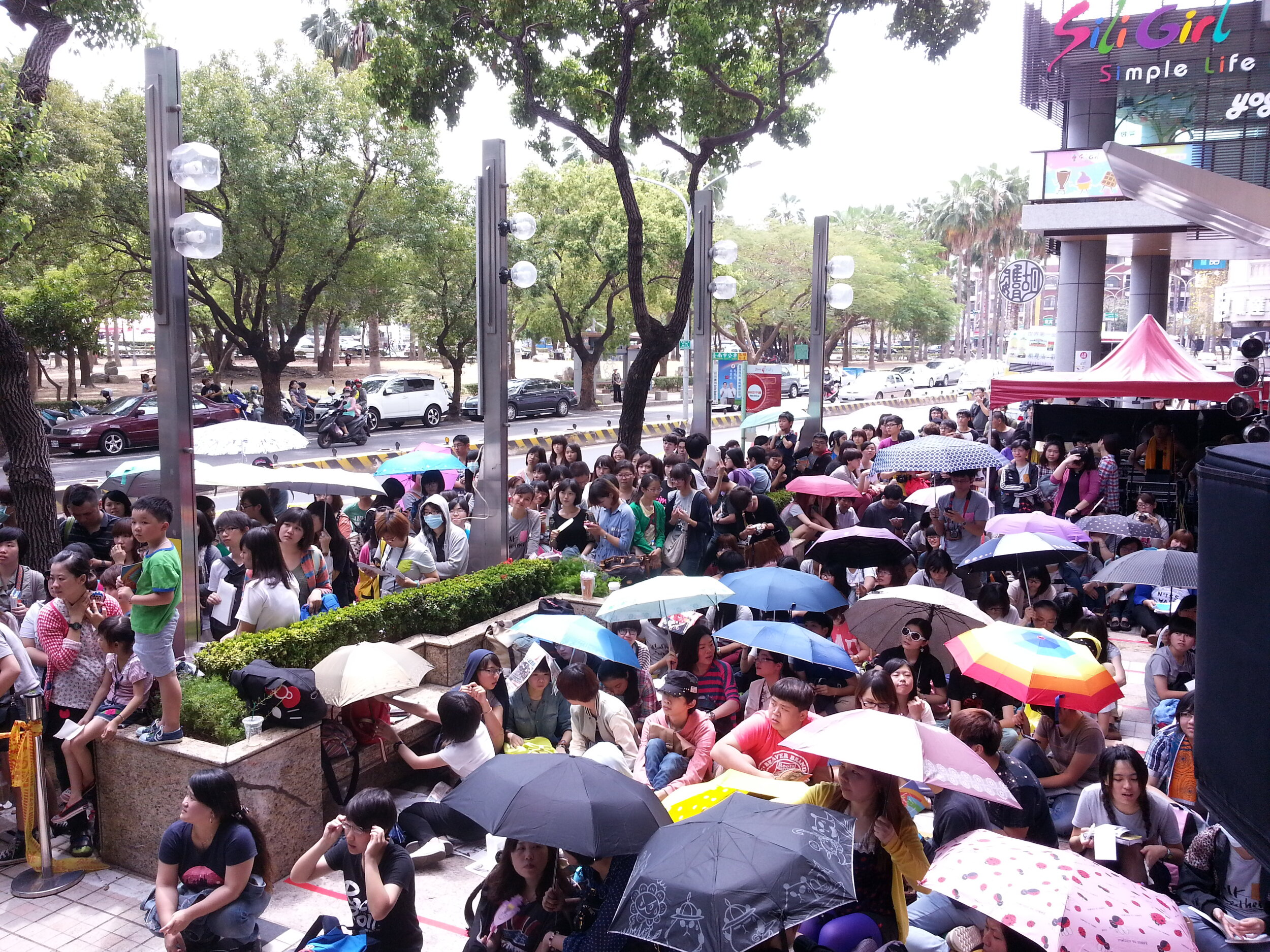 1020324蘇打綠台南部誠品簽唱會 (2).jpg