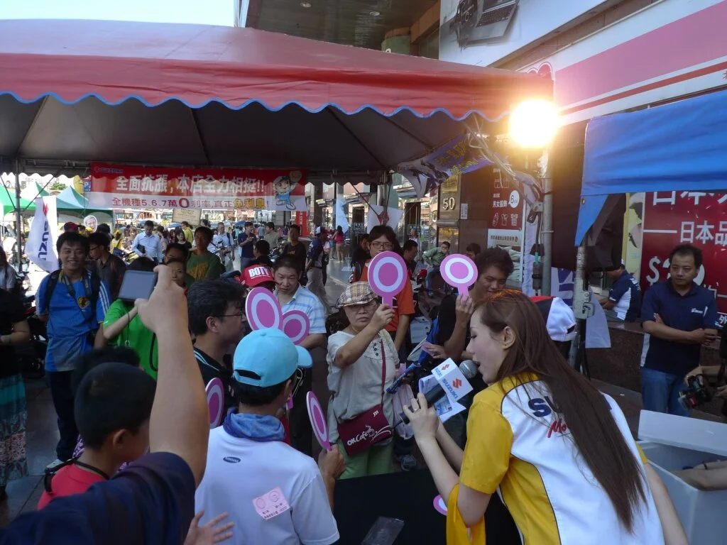 1010818A台鈴五鐵秋葉原夏日展車會 (14).JPG