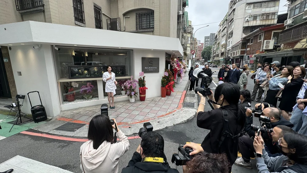 20240326 AMY & SAMANTHA珠寶店開幕活動16.jpg