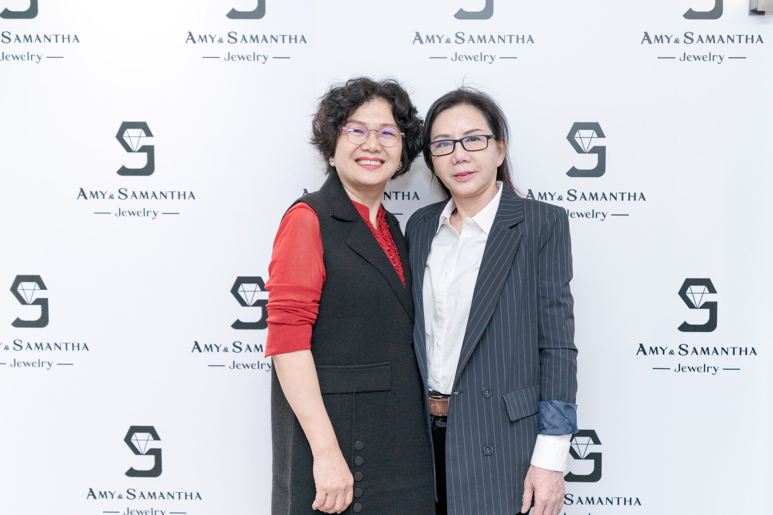 20240326 AMY & SAMANTHA珠寶店開幕活動＿背板照＿17.jpg