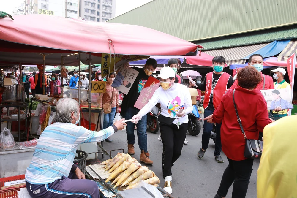 20220213嘉慶君遊臺灣-高雄瑞興市場掃街宣傳99.JPG