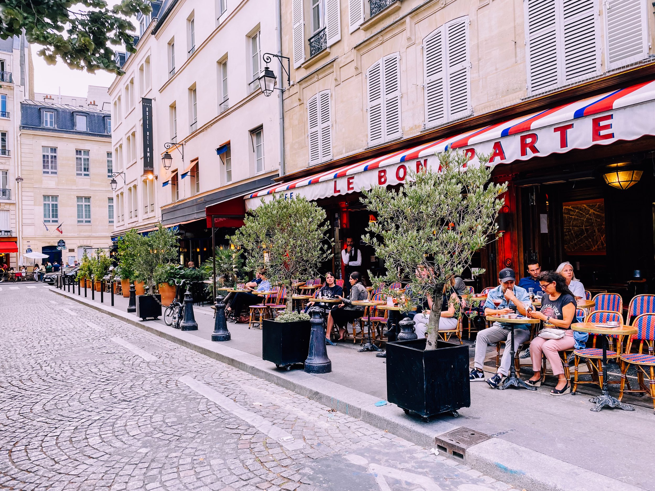 Joyful Urbanist_Paris Street Cafe 1E.jpg