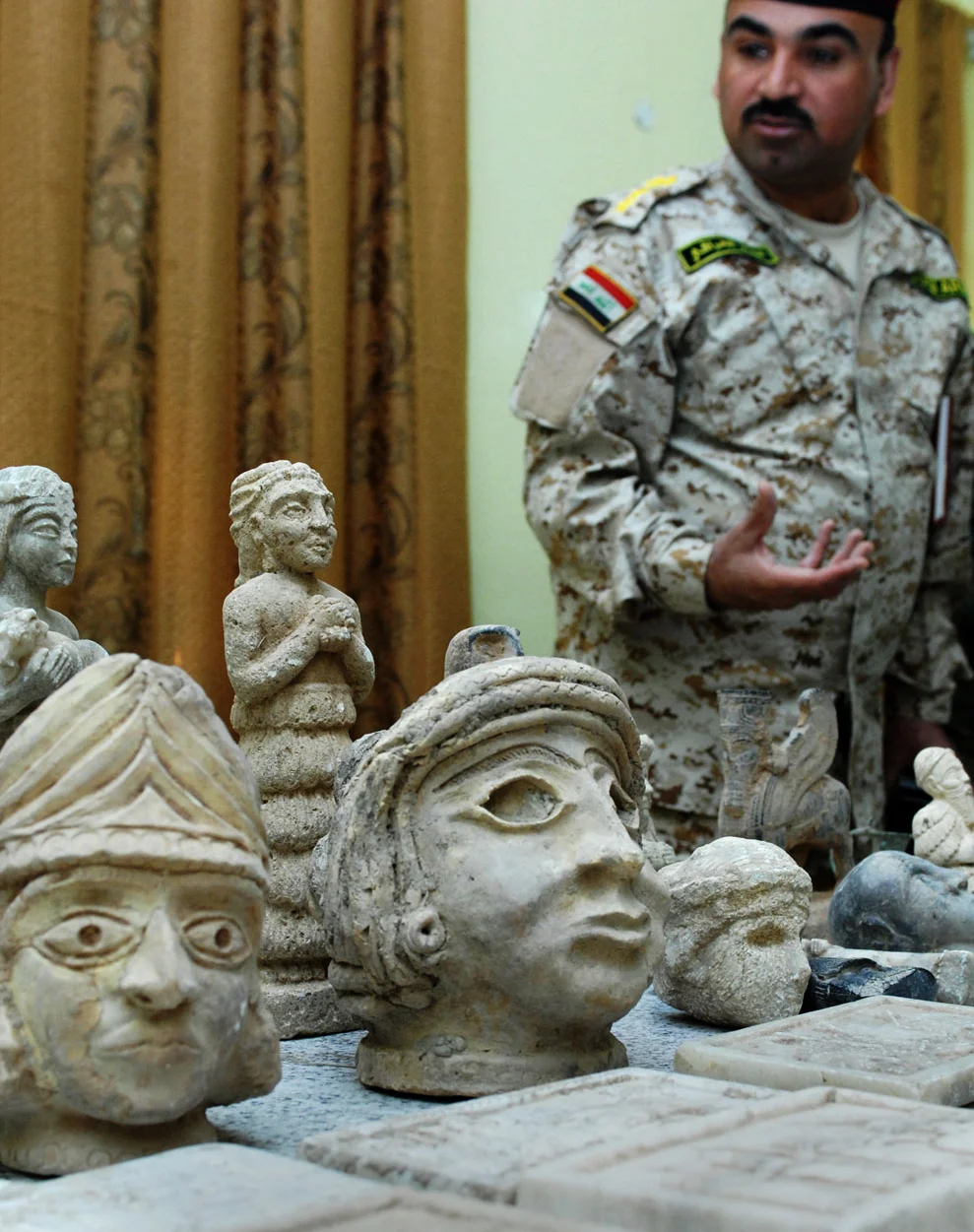 Episode 43 - Spilling the Antiqui-Tea: Artifact Trafficking and the Antiquities Black Market