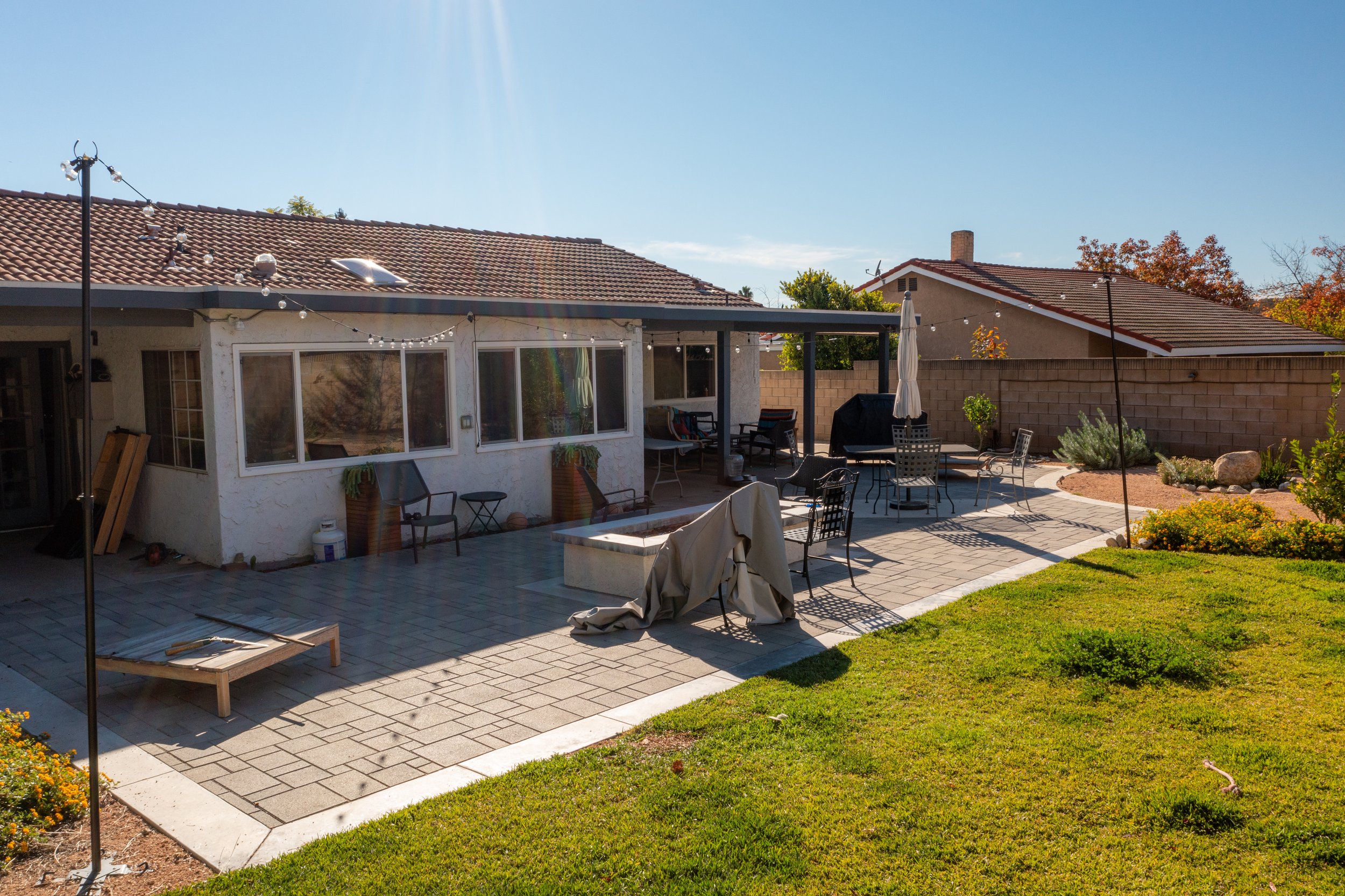 Cutting-Edge Modern Patio Construction