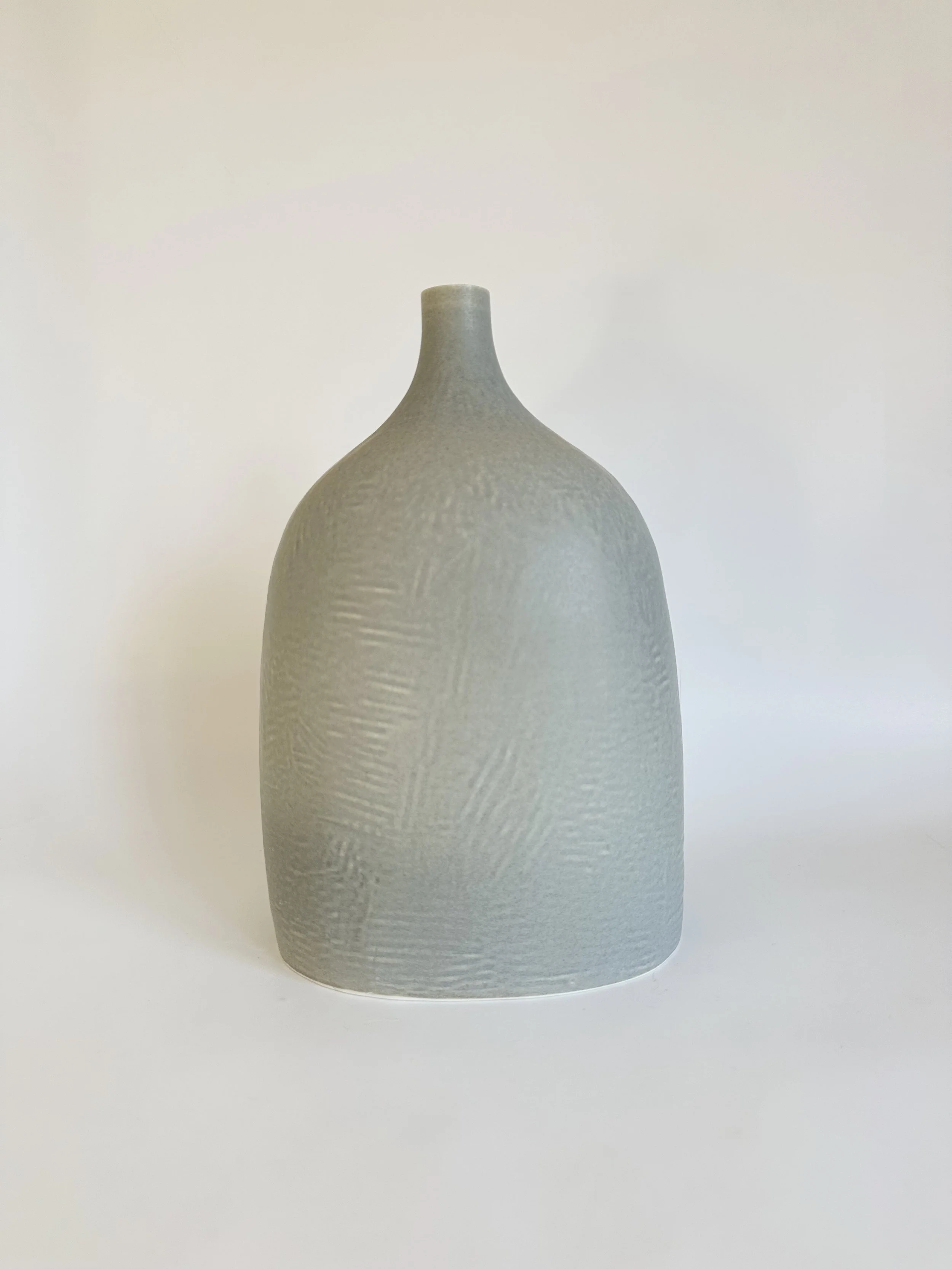 medium wide bottle eggshell grey (re-assembled)