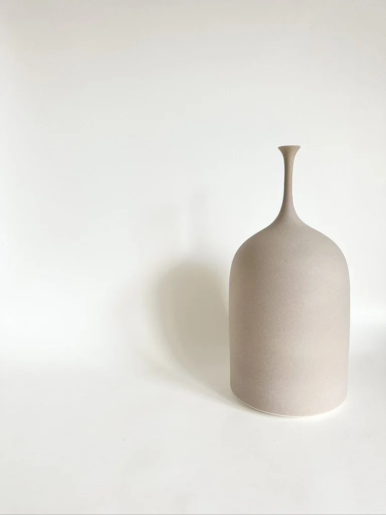 small/med wide bottle dry dusky pink