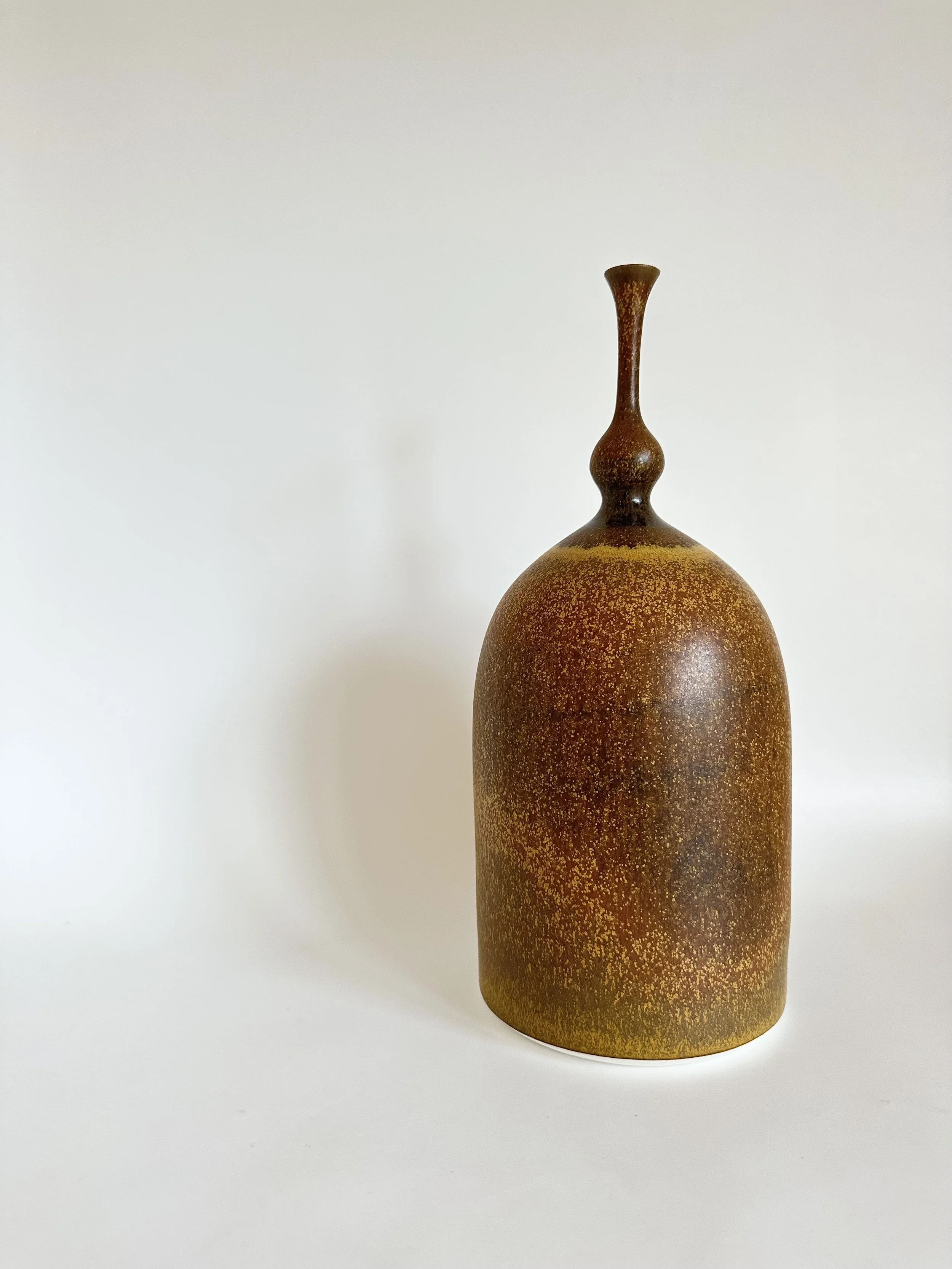 medium bottle eggshell rust