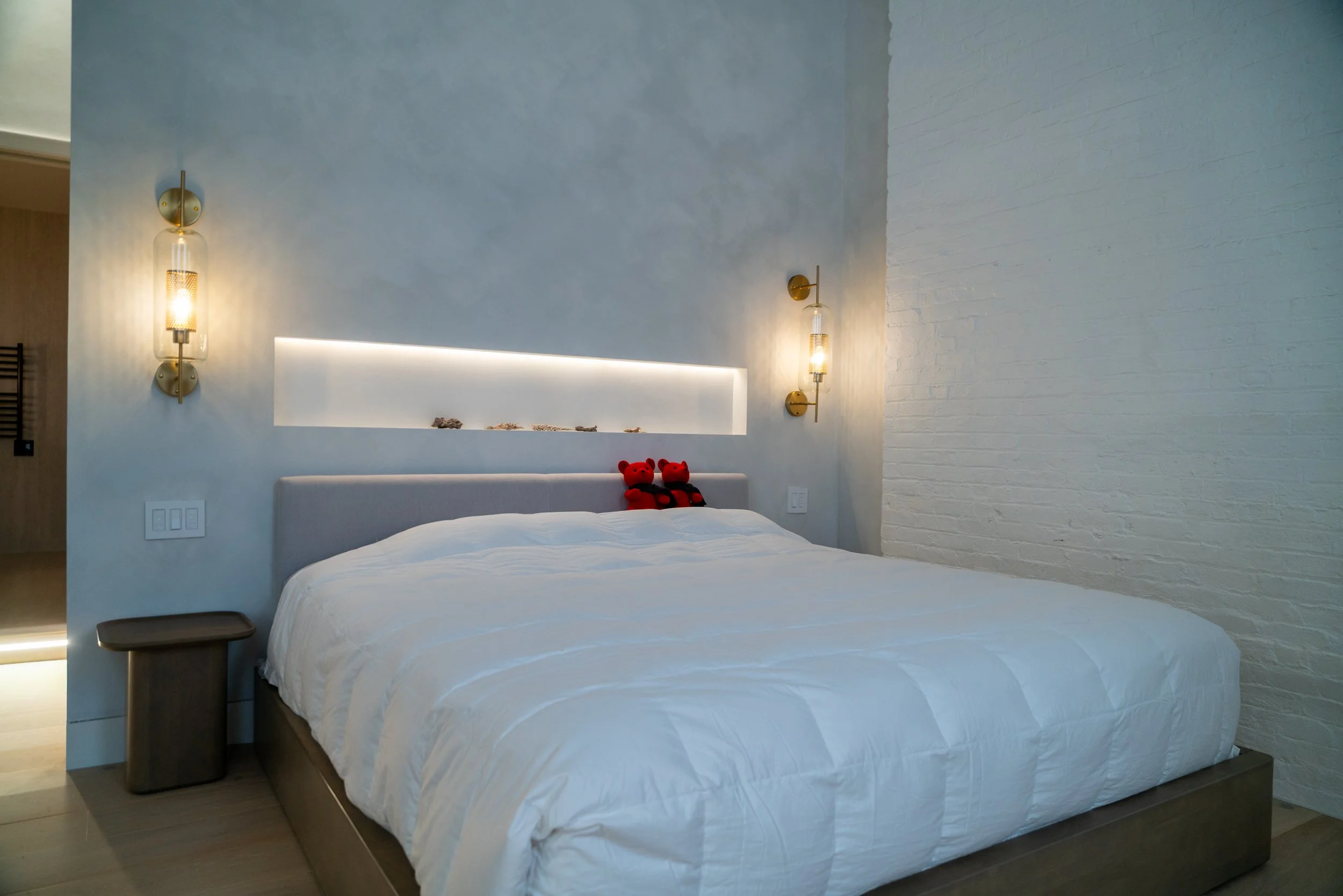 161 W 15th St Apt 2J-13.jpg